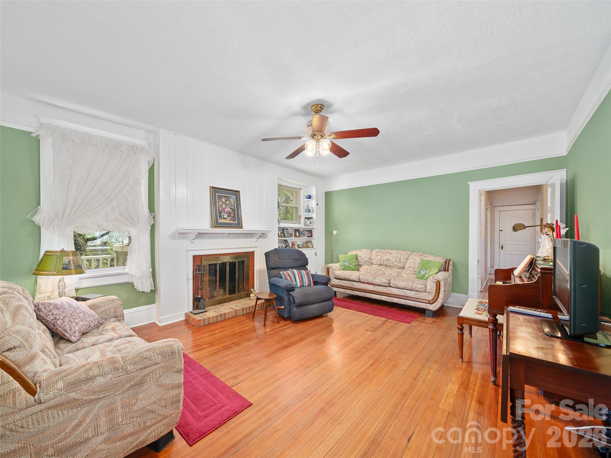 45 Summit Street — Burnsville
