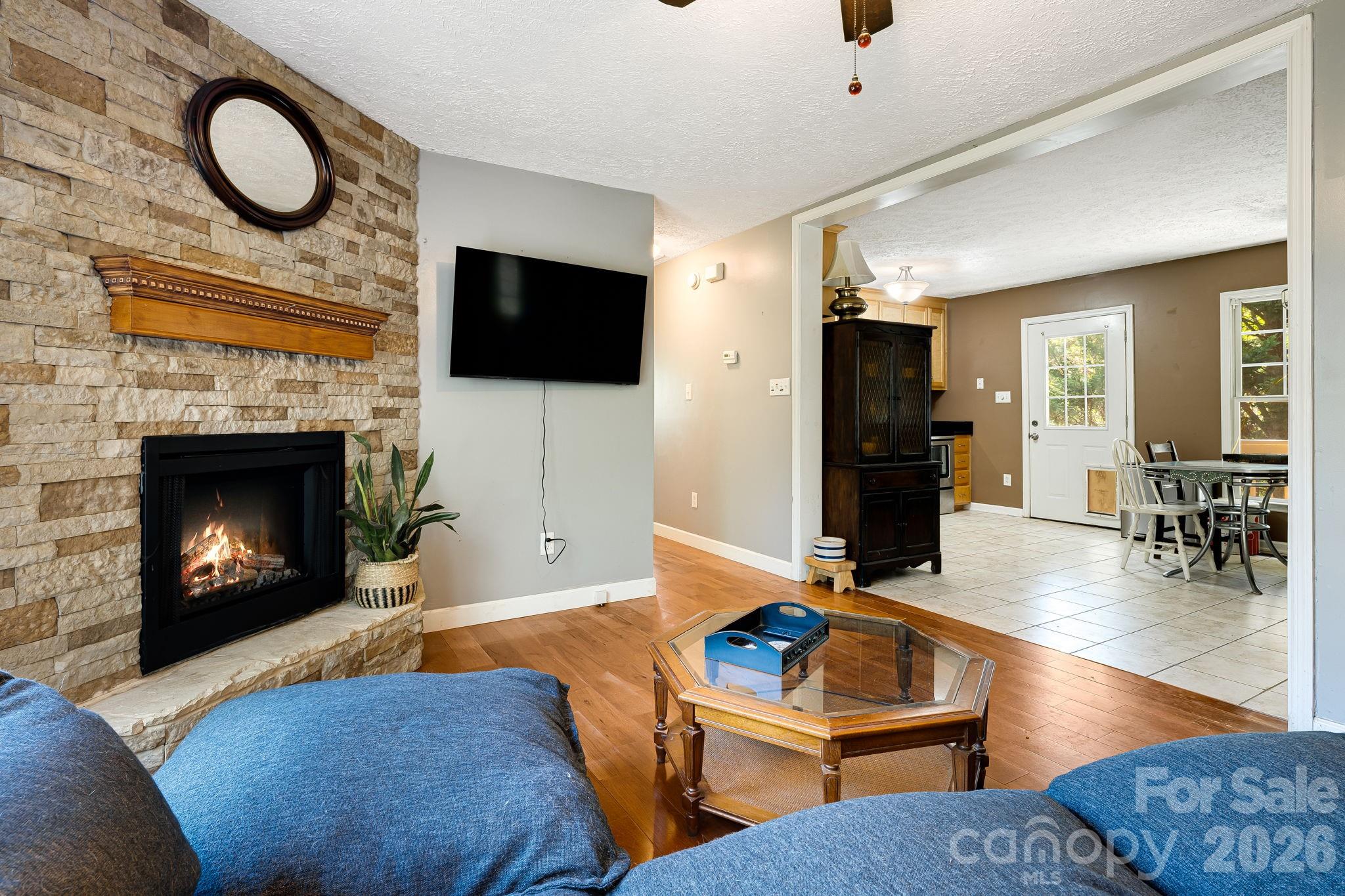 218 Appalachian Way — Asheville