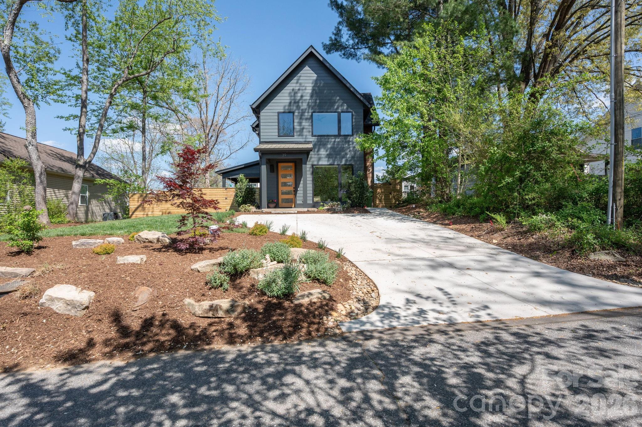 39 Boyd Avenue — Asheville