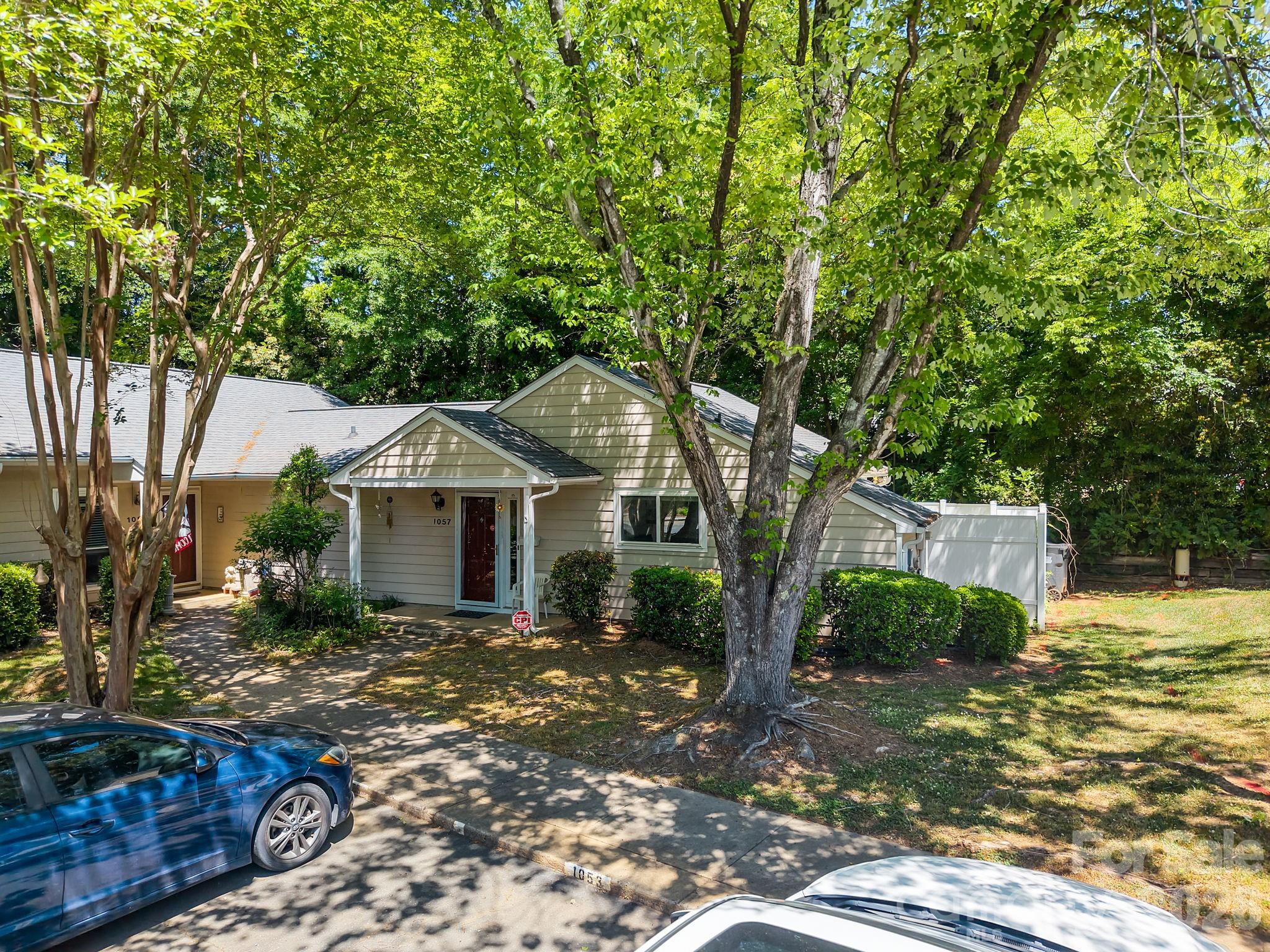 1057 Sardis Cove Drive — Charlotte