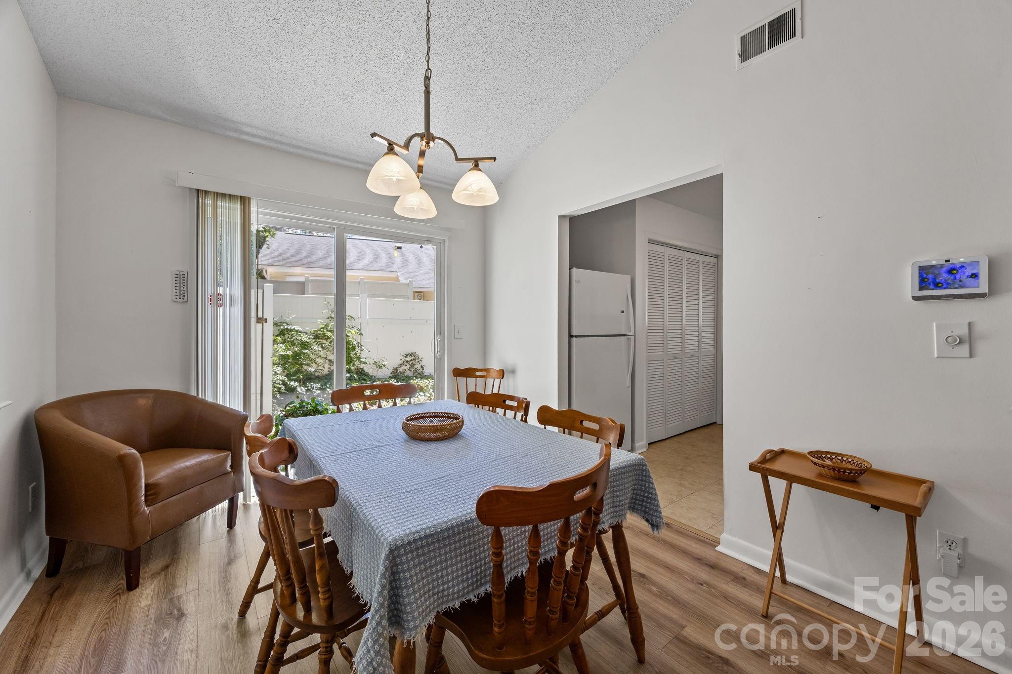 1057 Sardis Cove Drive — Charlotte