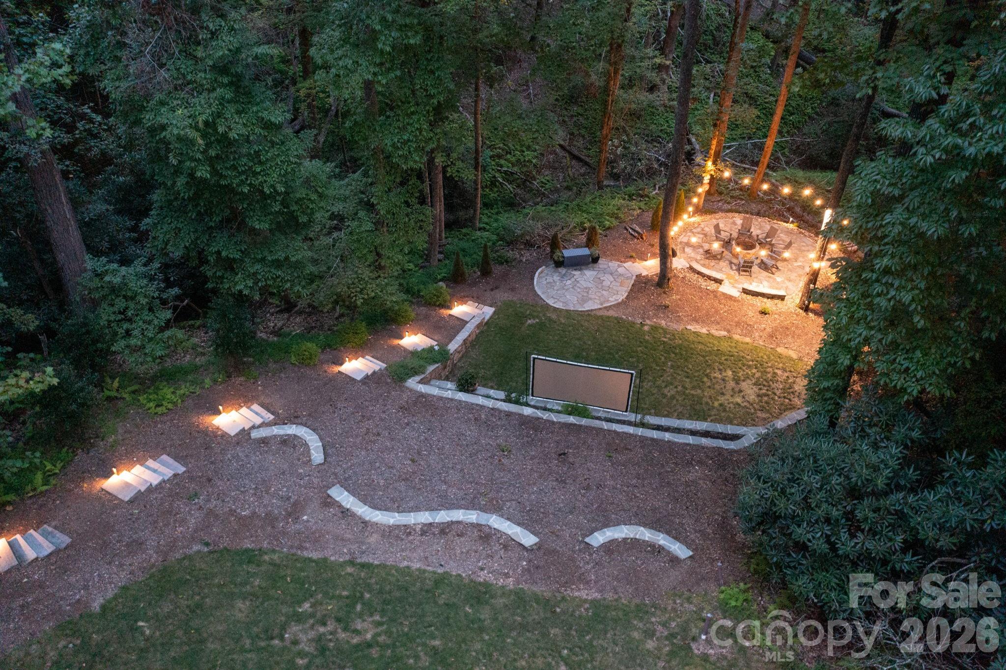559 Shining Rock Path — Horse Shoe