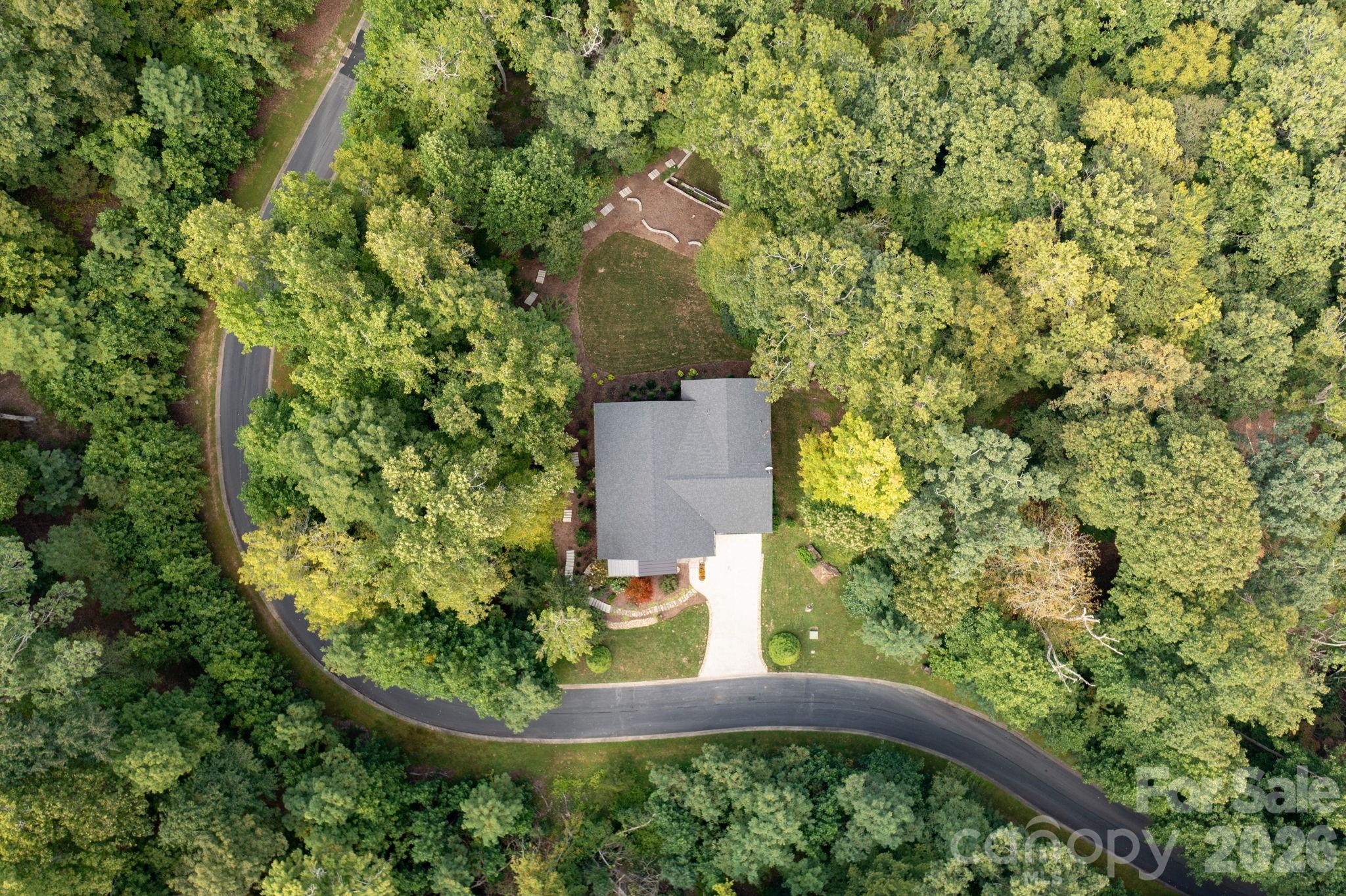 559 Shining Rock Path — Horse Shoe