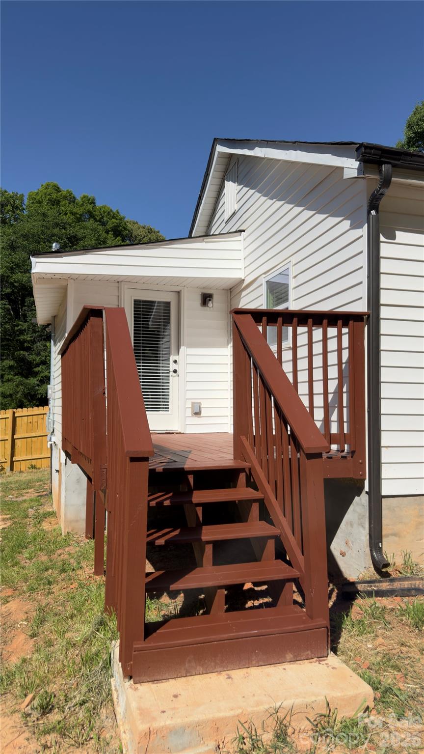 15 Groves Street — Cramerton