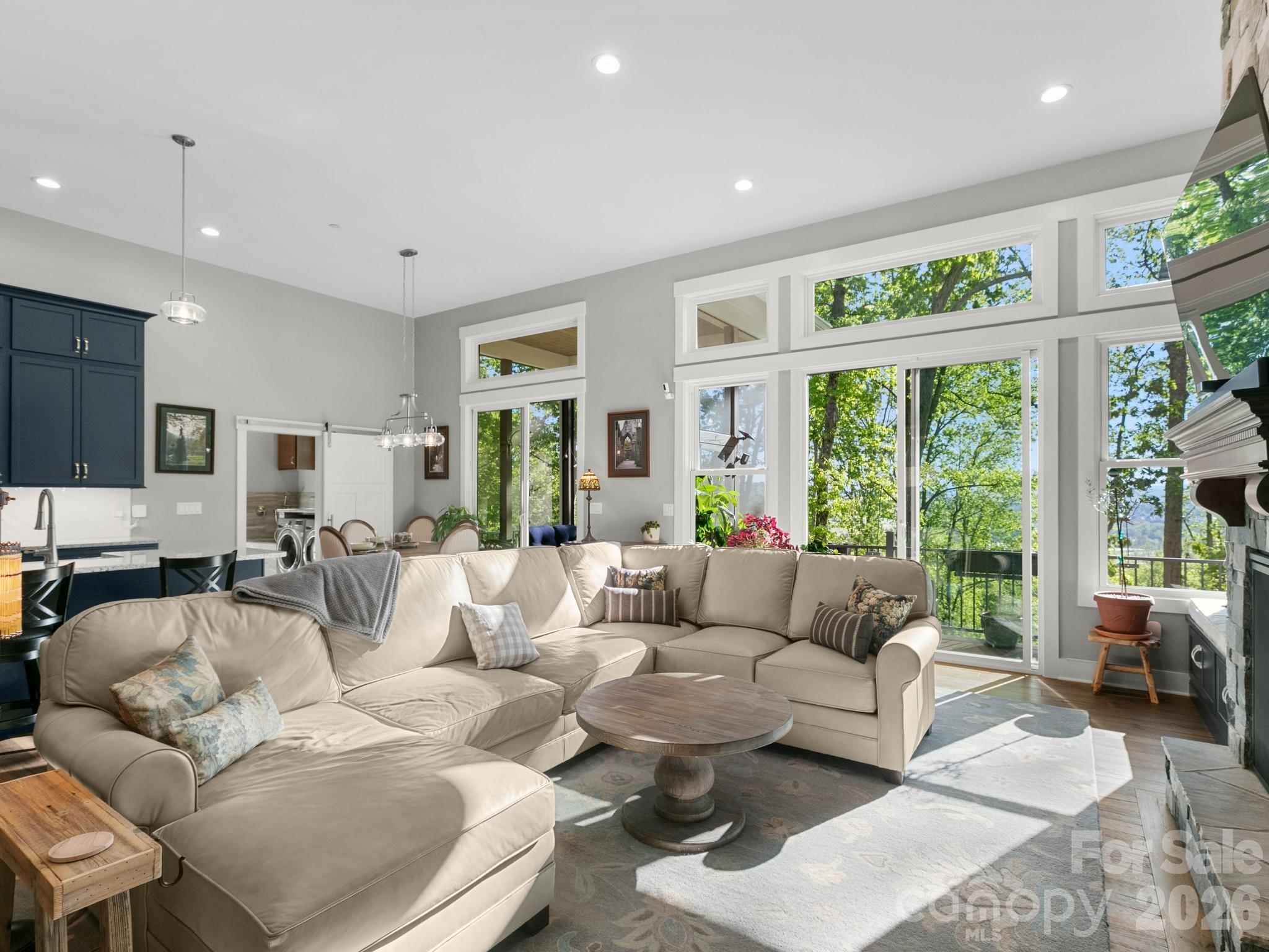 199 Garnet Way — Hendersonville