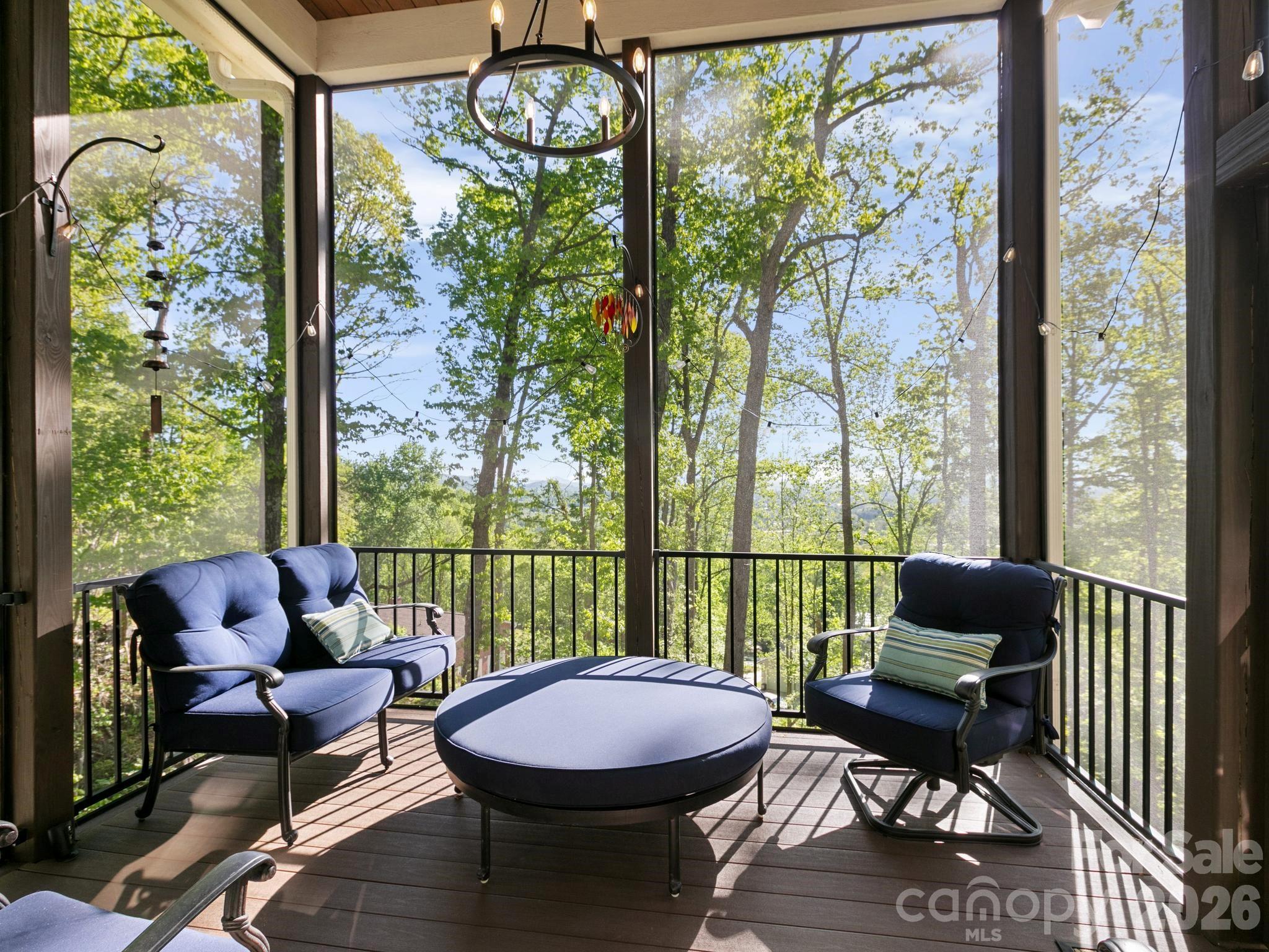 199 Garnet Way — Hendersonville