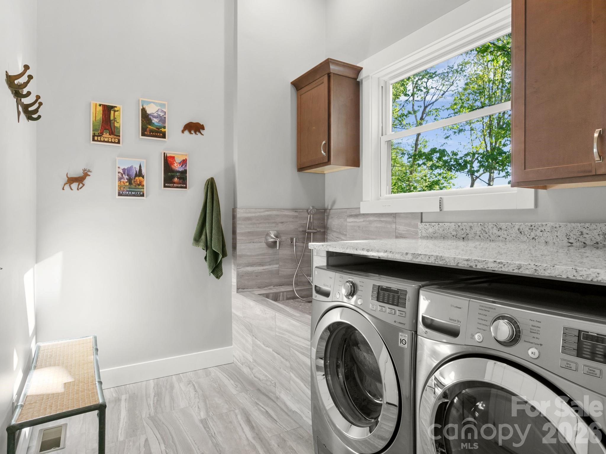 199 Garnet Way — Hendersonville