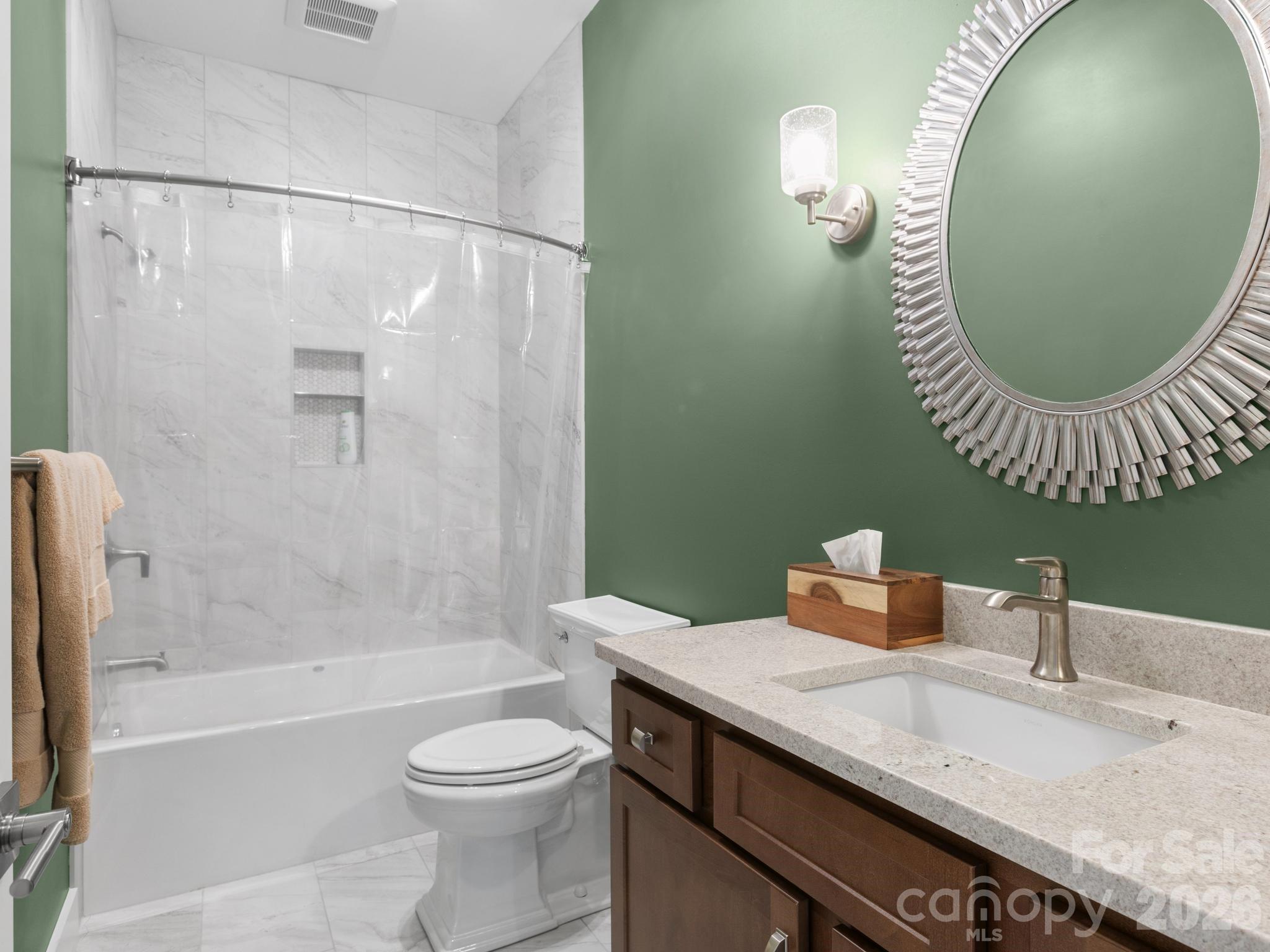 199 Garnet Way — Hendersonville