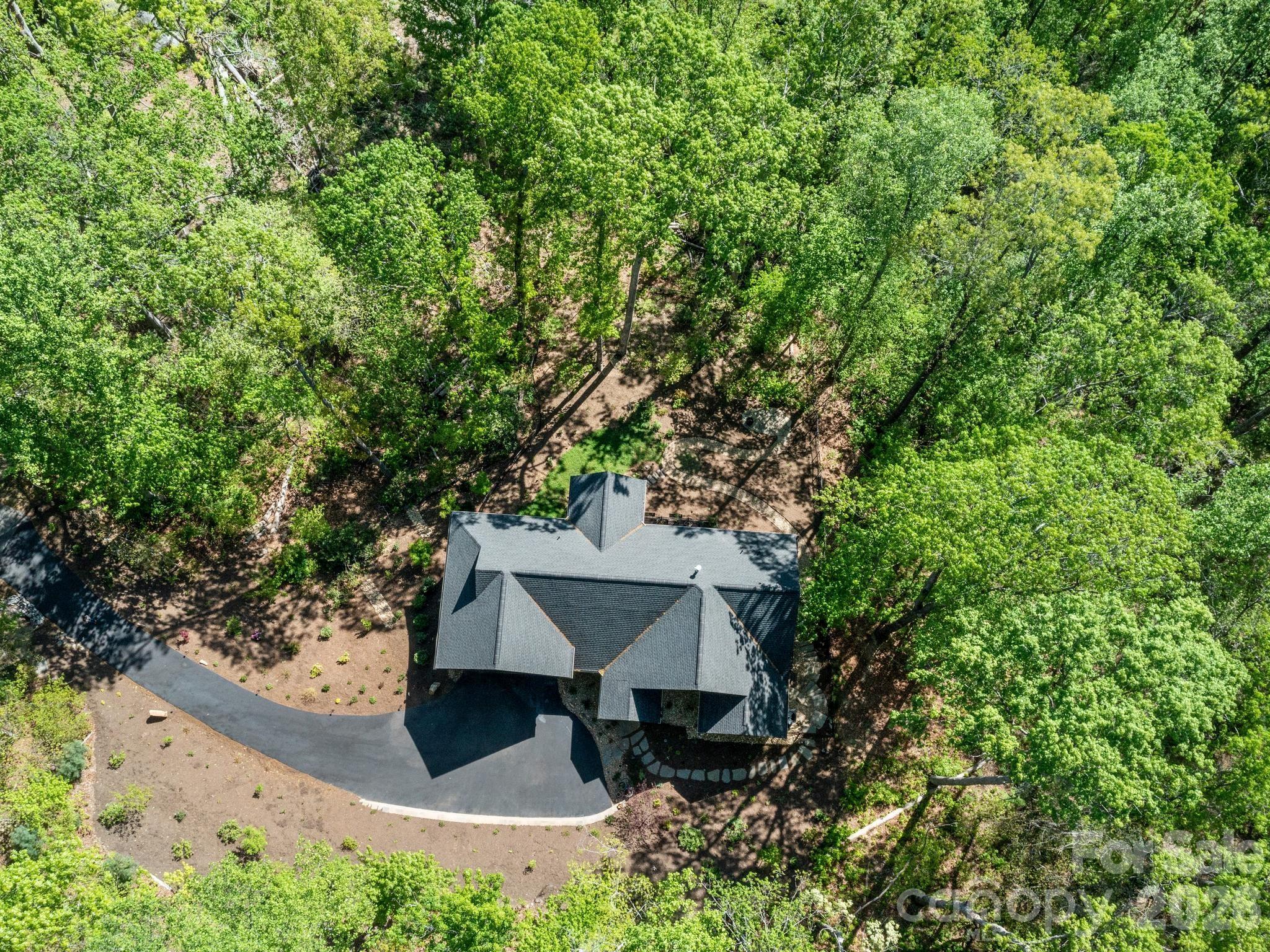 199 Garnet Way — Hendersonville