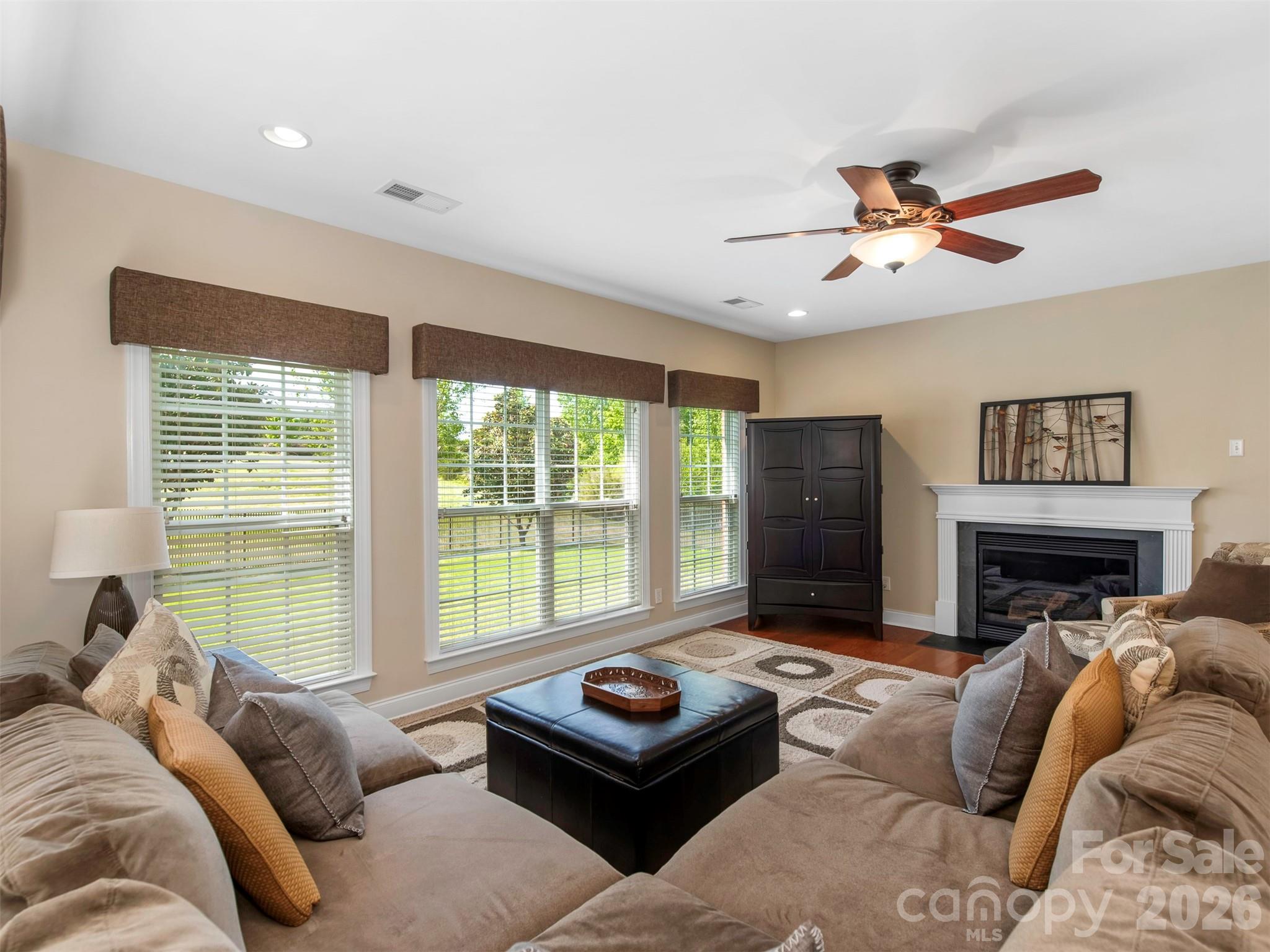 8638 Savannah Road — Harrisburg