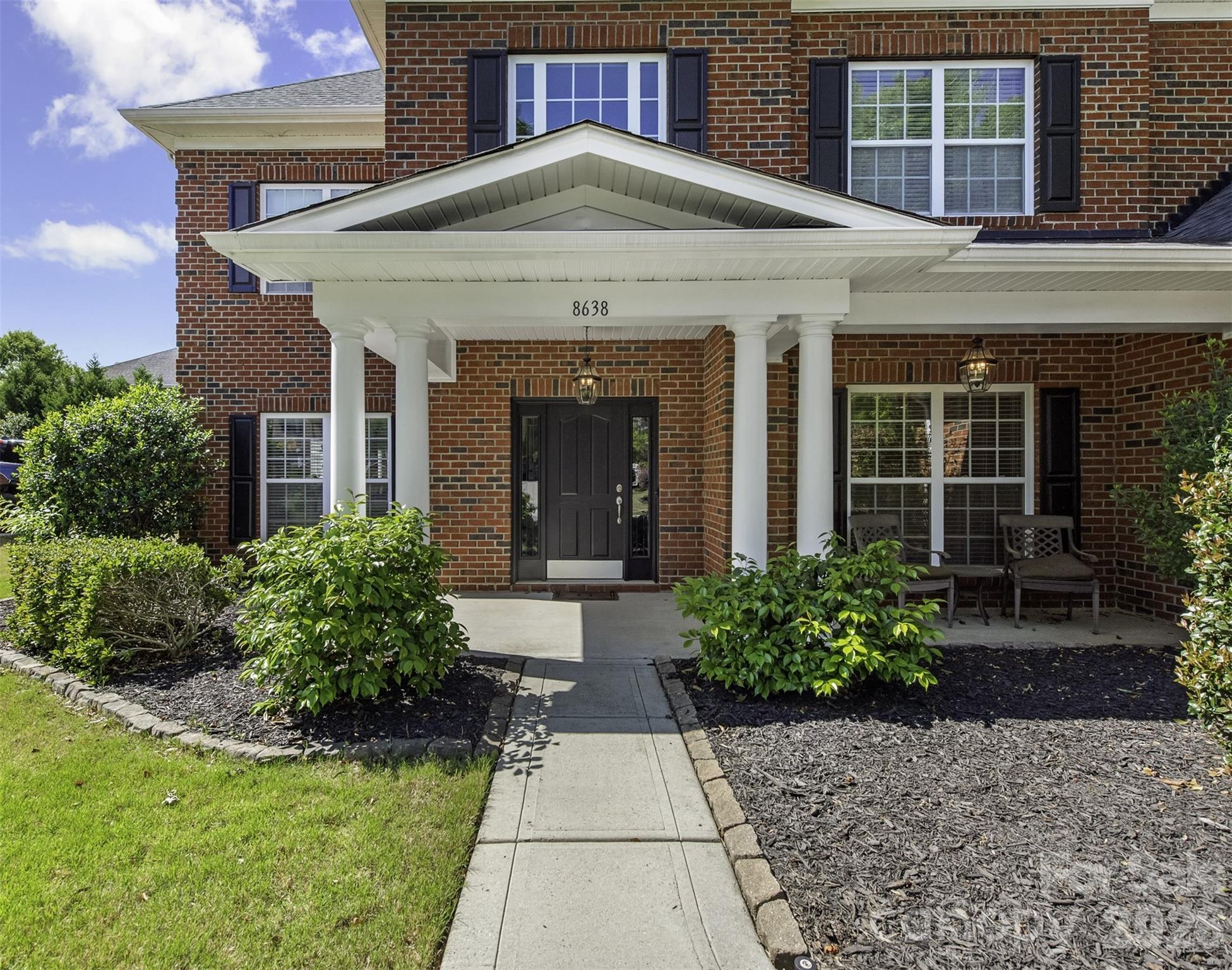 8638 Savannah Road — Harrisburg