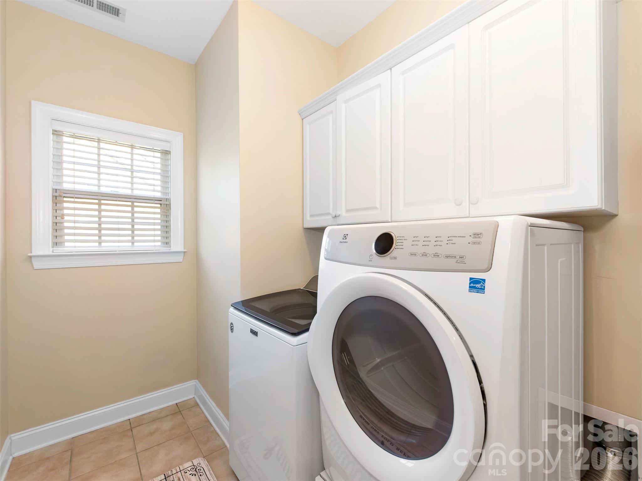 8638 Savannah Road — Harrisburg