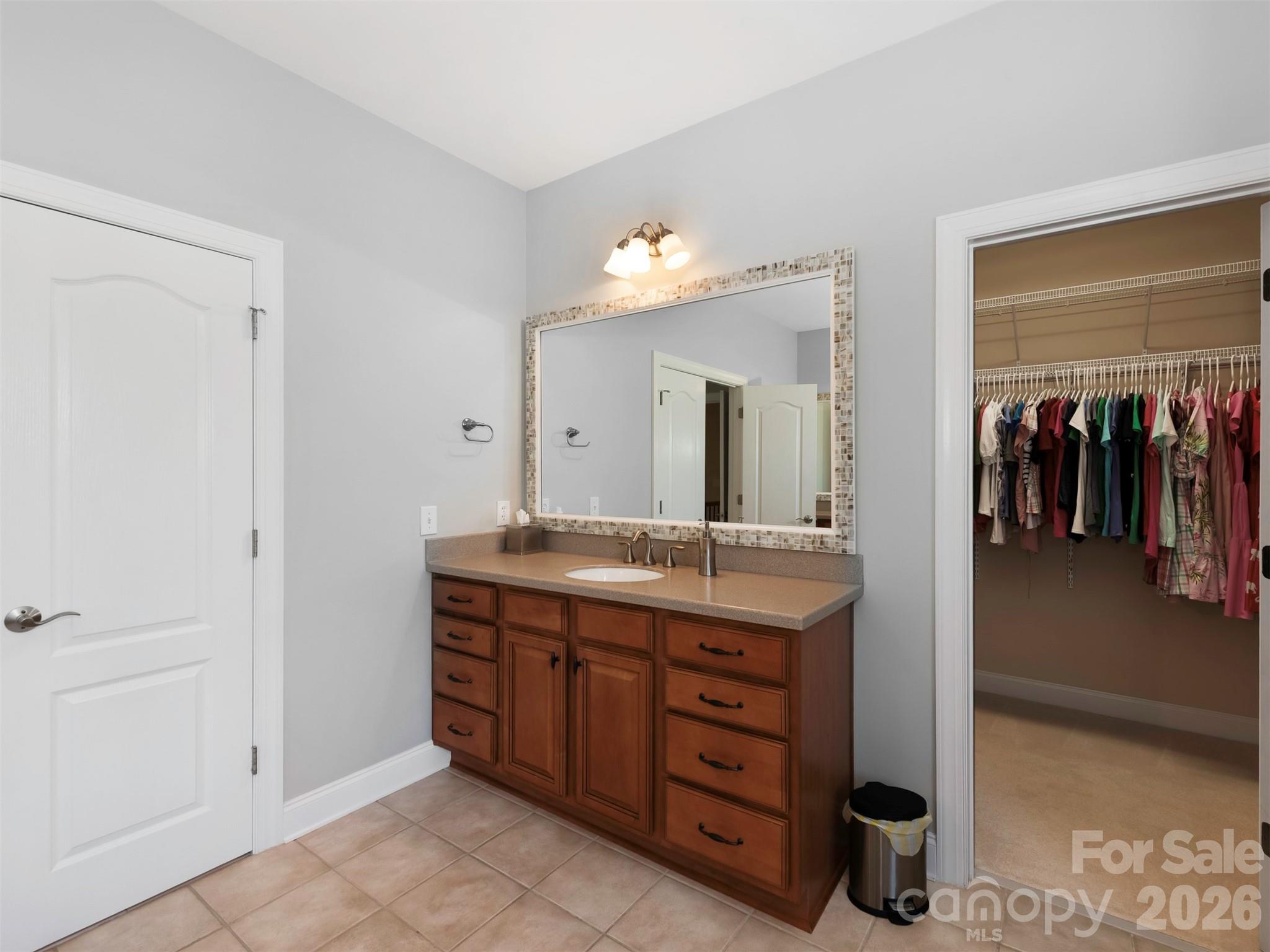 8638 Savannah Road — Harrisburg