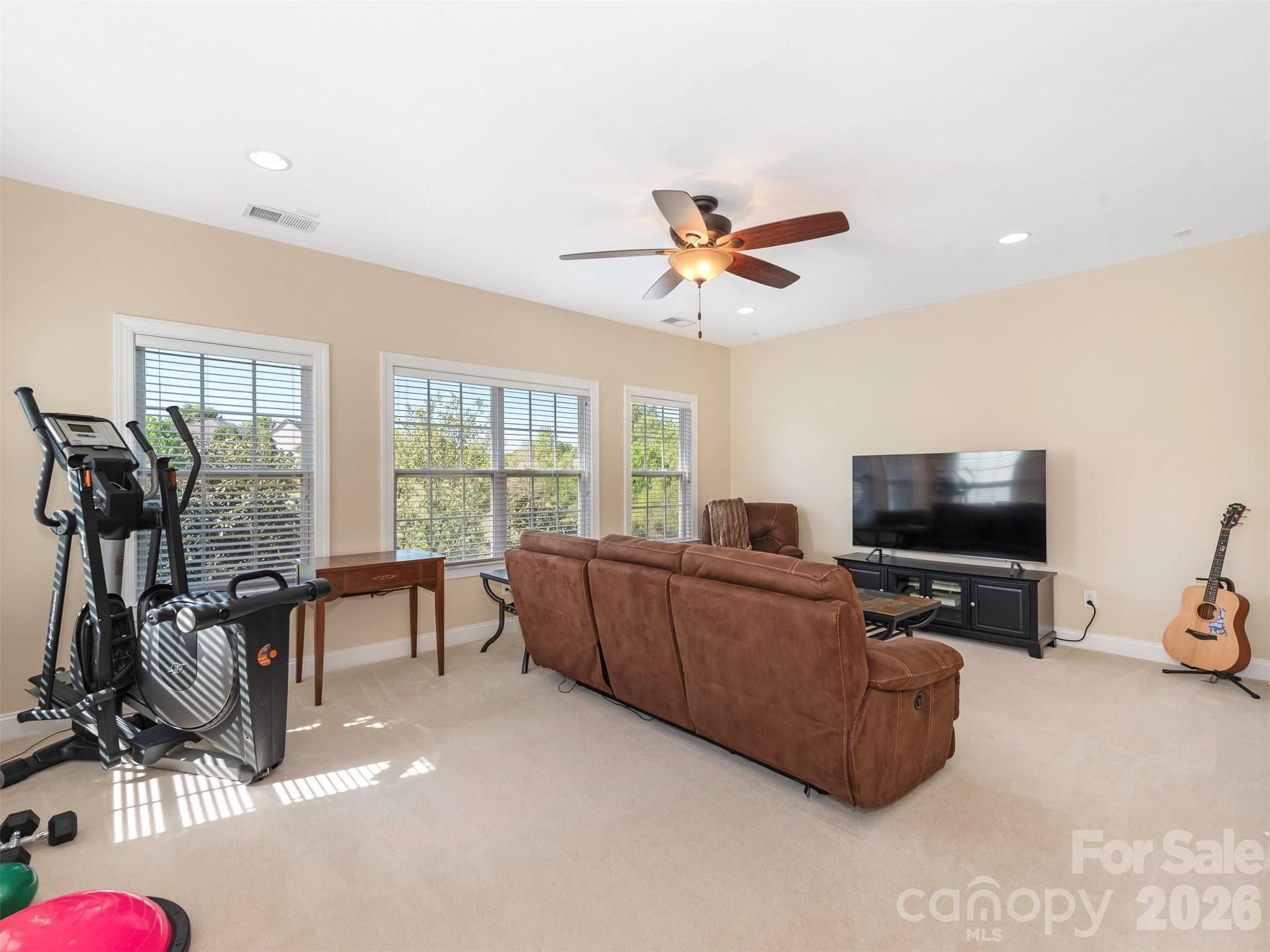 8638 Savannah Road — Harrisburg