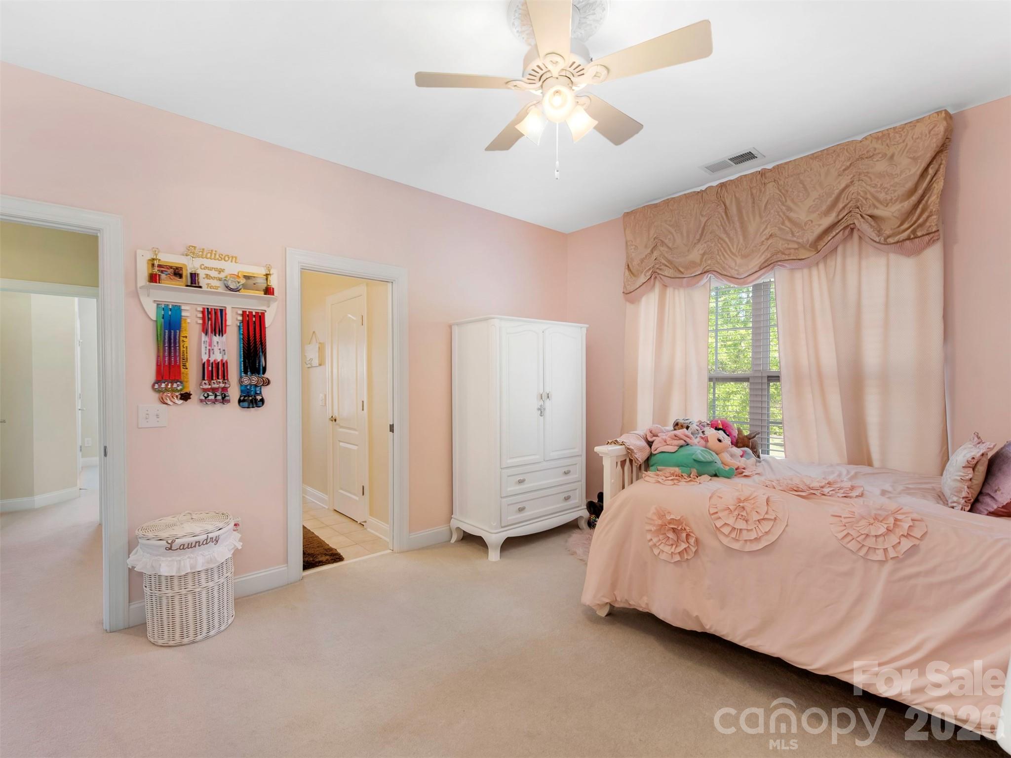 8638 Savannah Road — Harrisburg