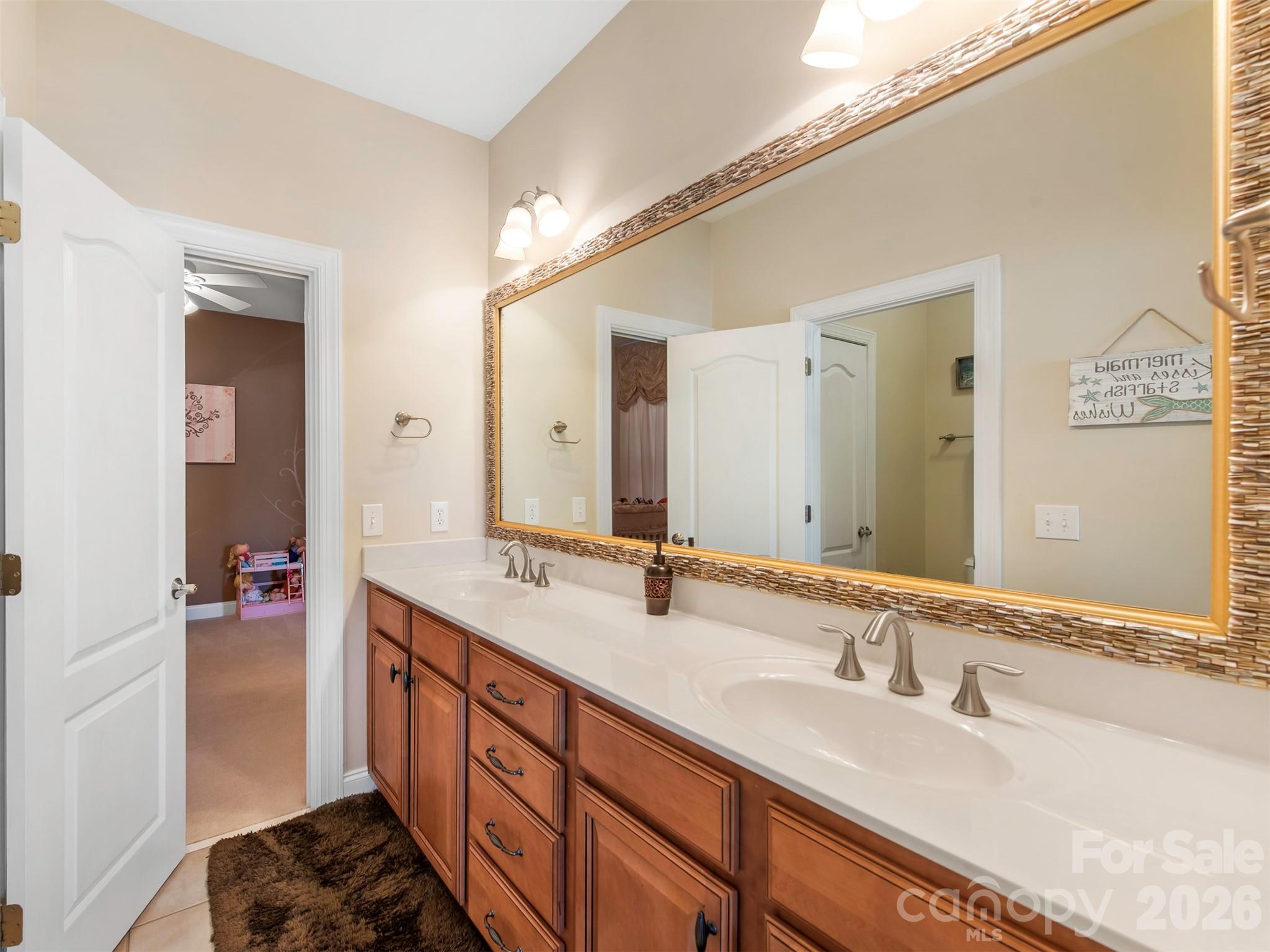 8638 Savannah Road — Harrisburg