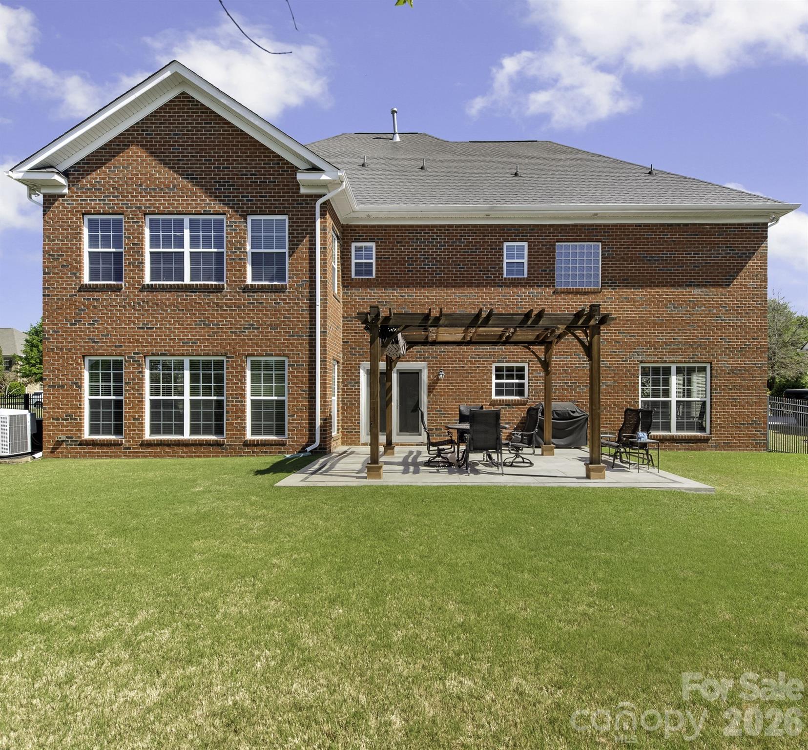 8638 Savannah Road — Harrisburg