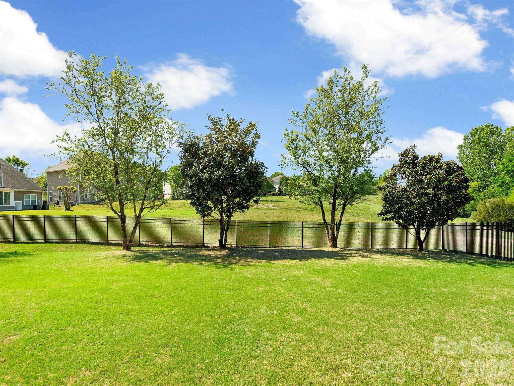 8638 Savannah Road — Harrisburg