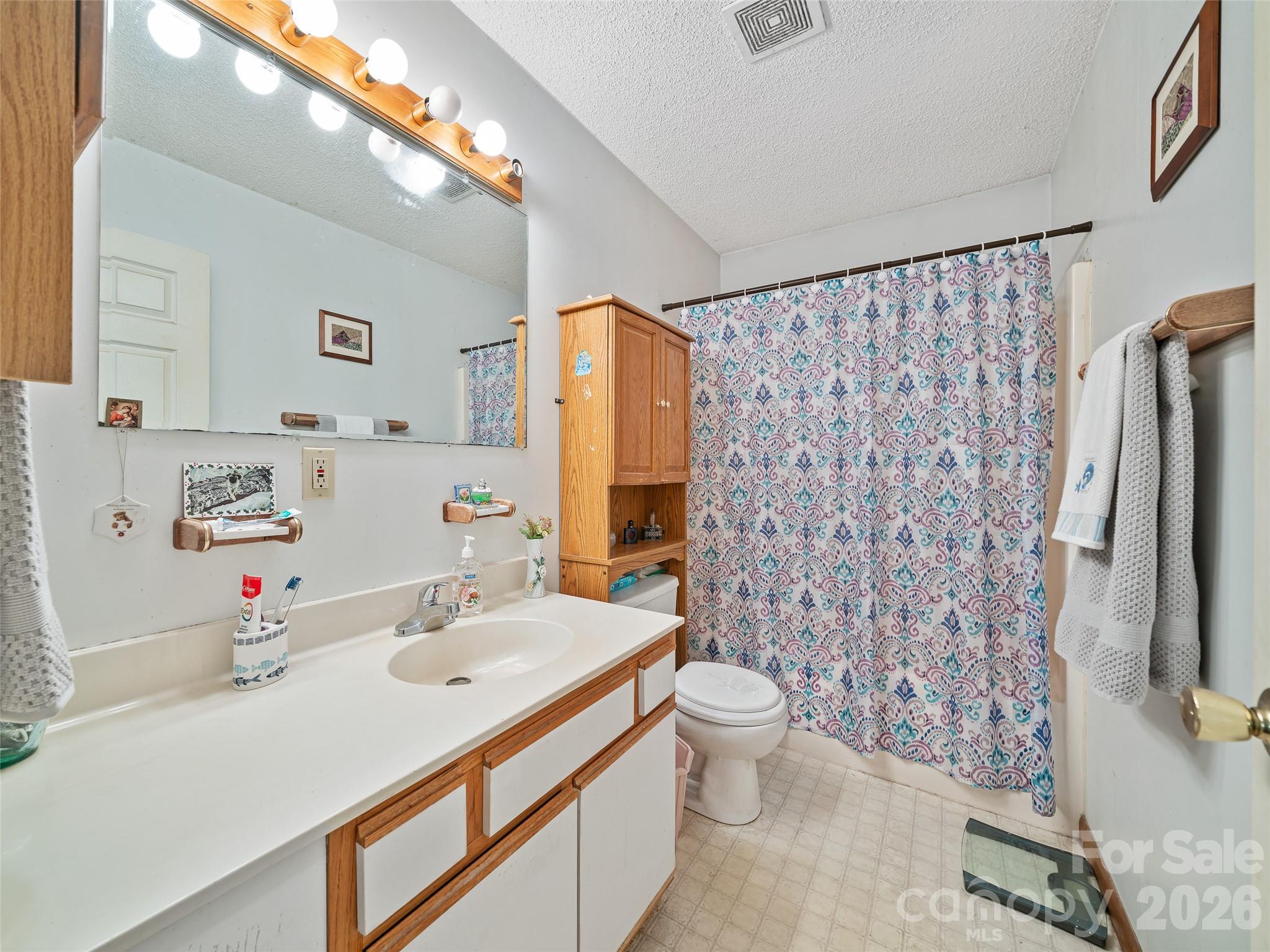 129 Kantagree Drive — Bakersville