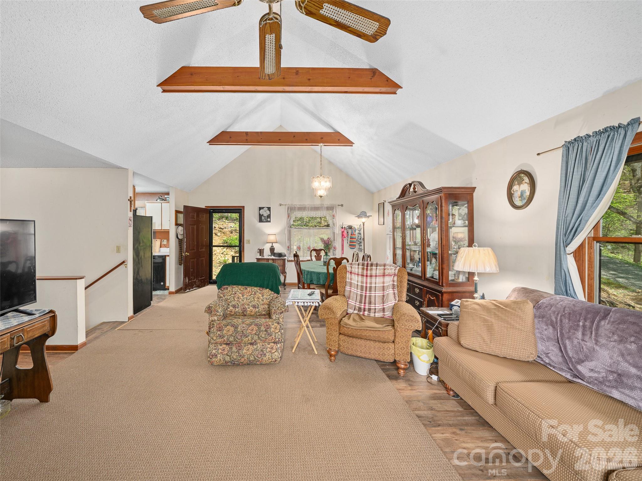 129 Kantagree Drive — Bakersville