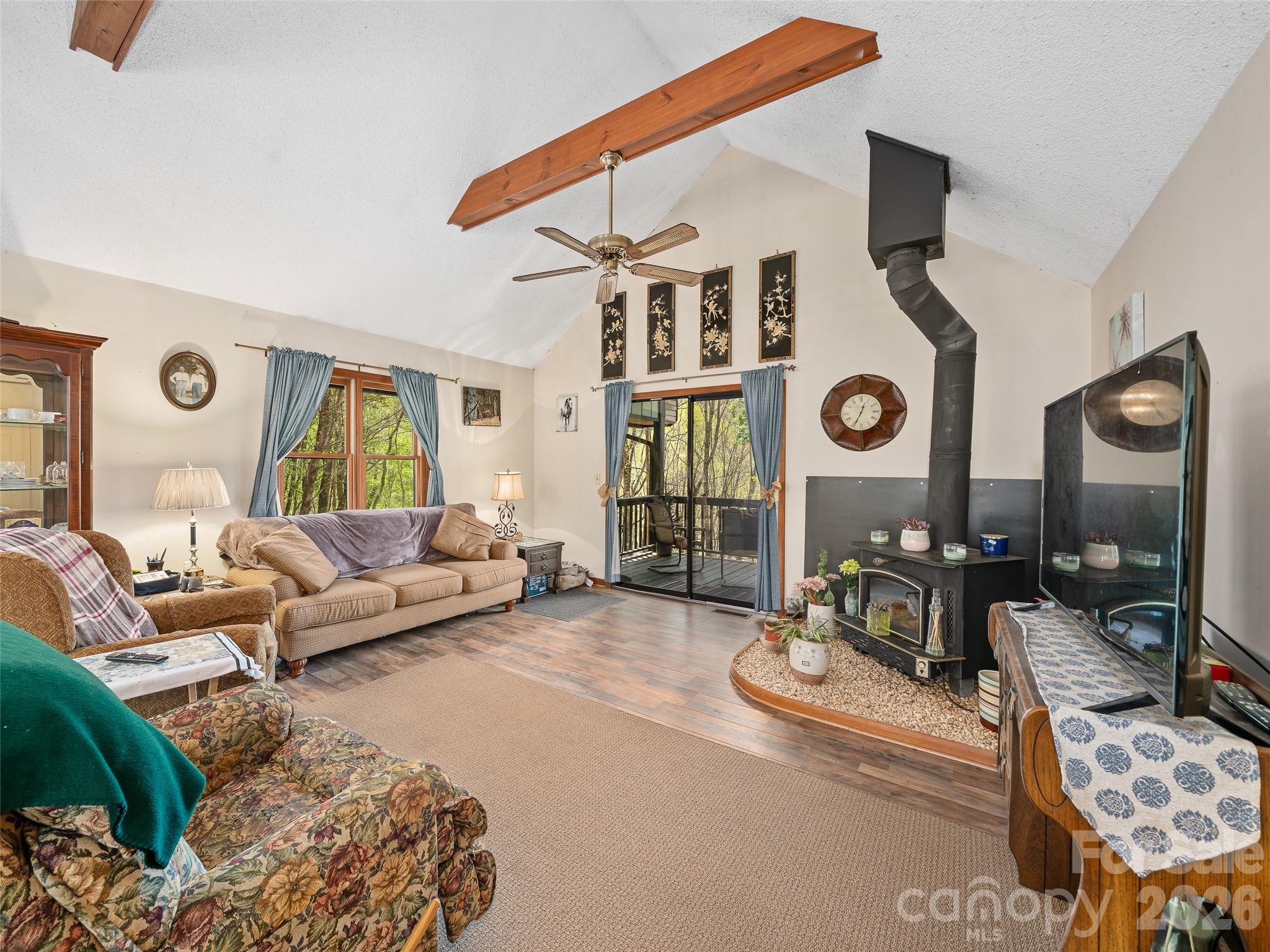 129 Kantagree Drive — Bakersville