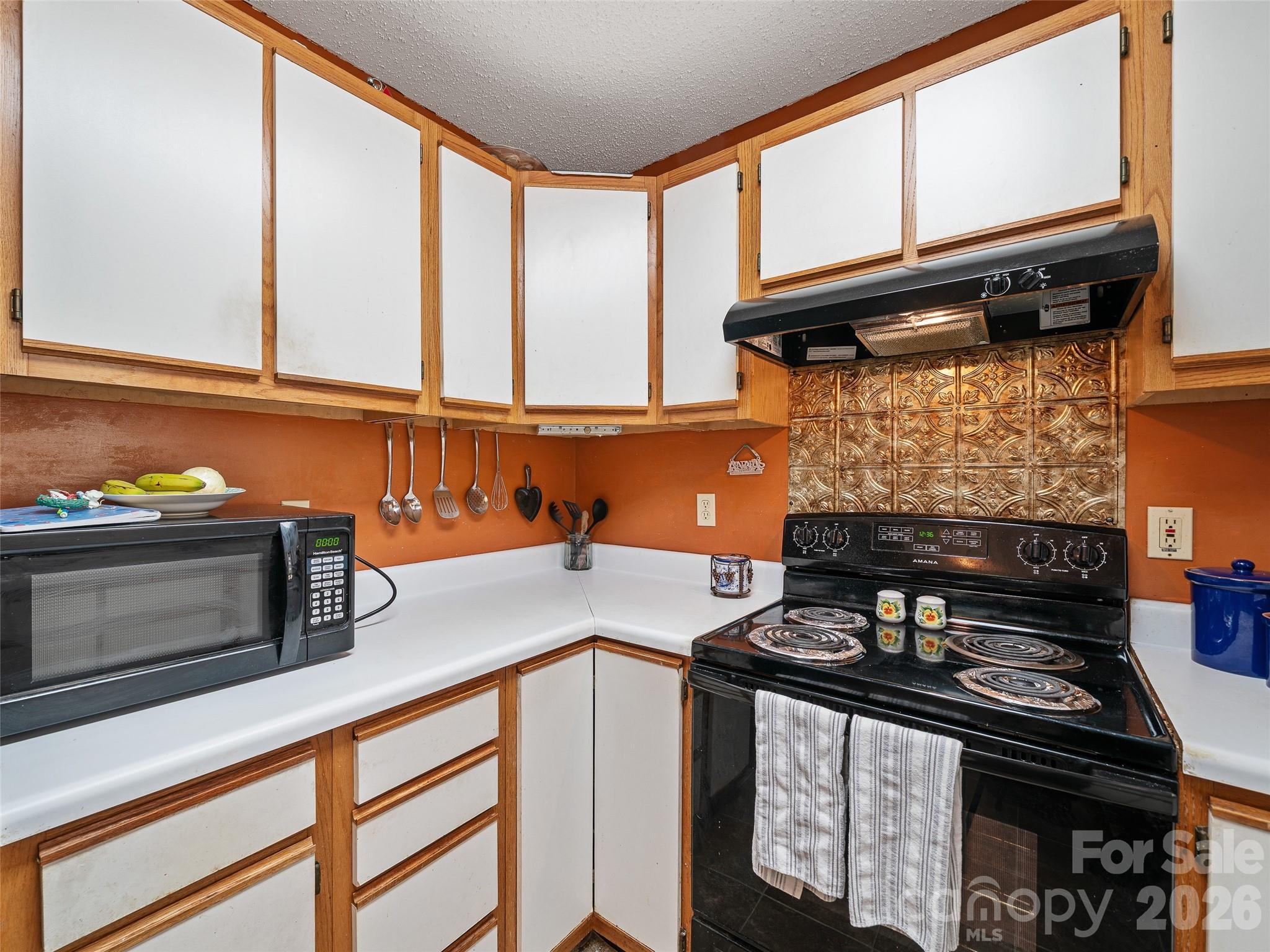 129 Kantagree Drive — Bakersville