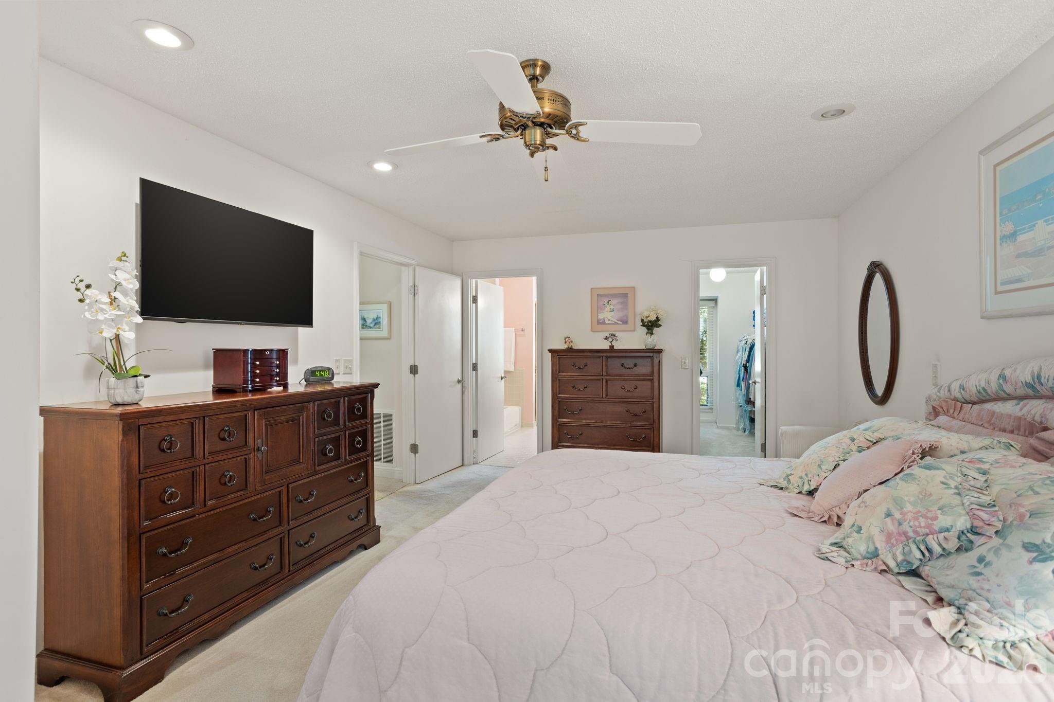 128 Forest View Drive — Flat Rock