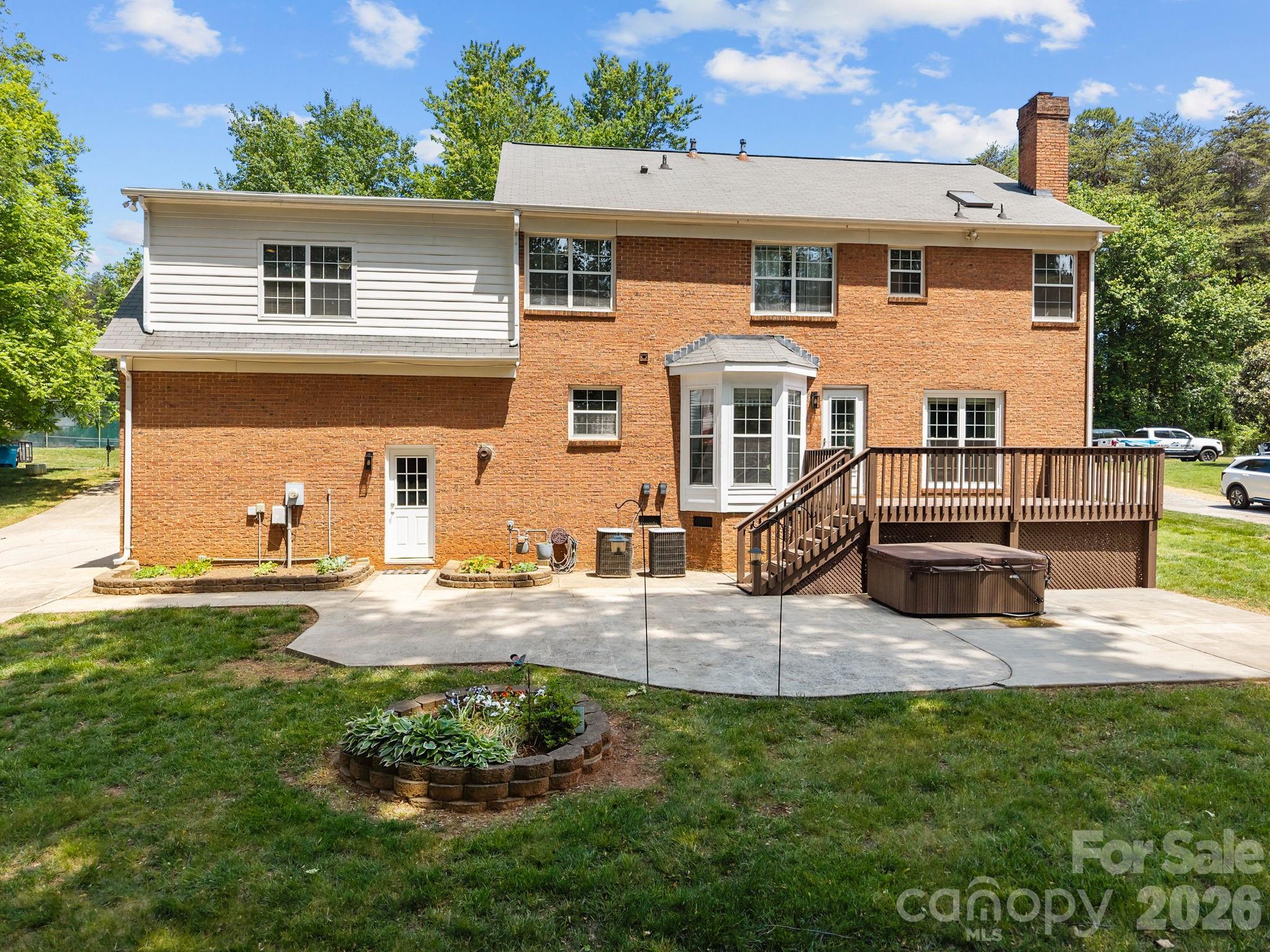 137 Paseo Drive — Mooresville