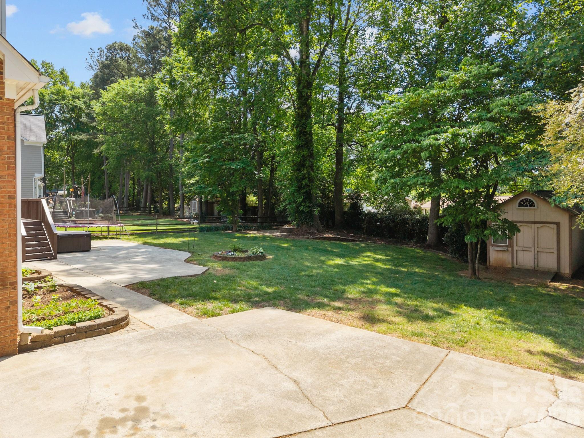 137 Paseo Drive — Mooresville