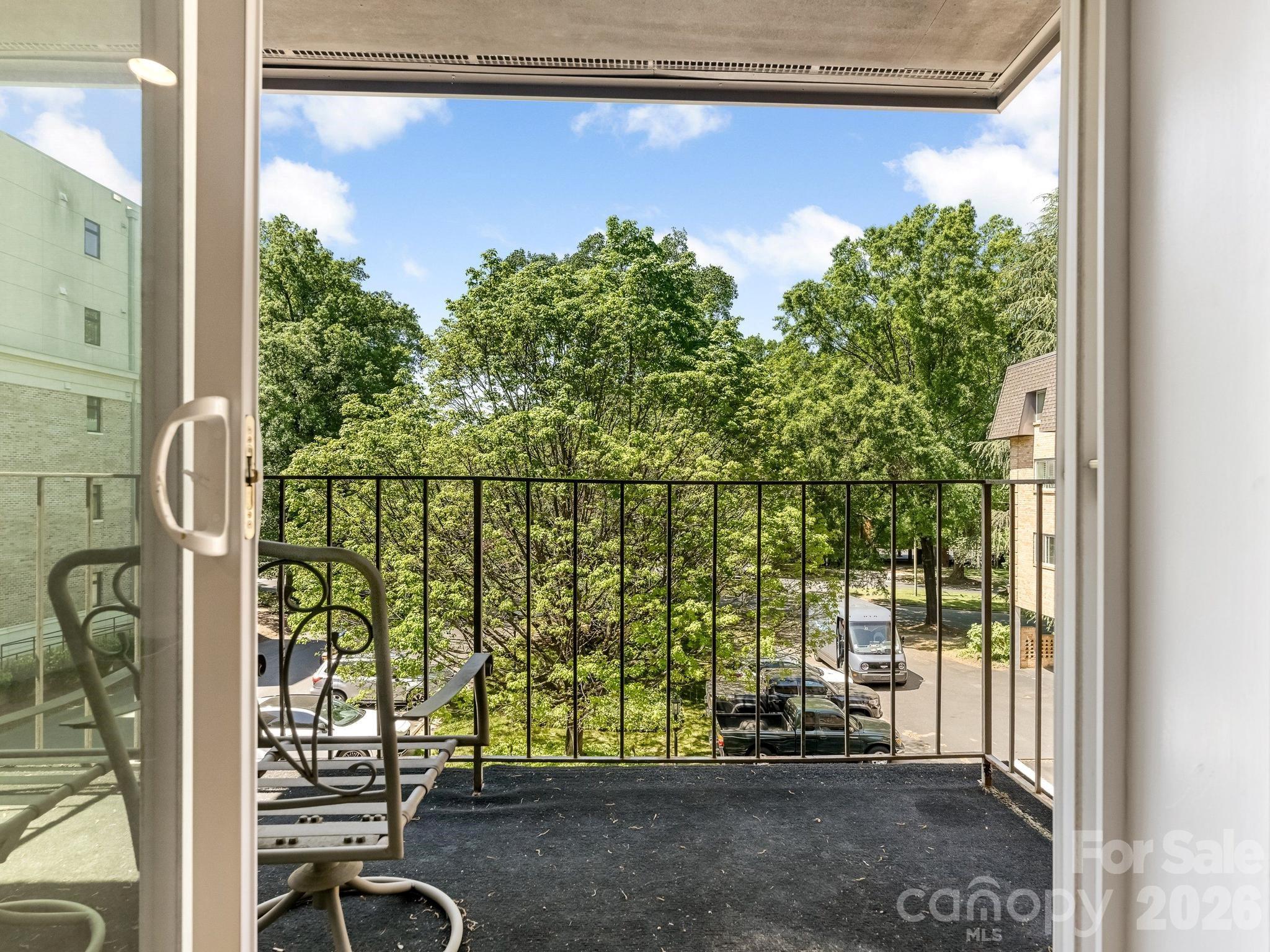 1323 Queens Road #309 — Charlotte