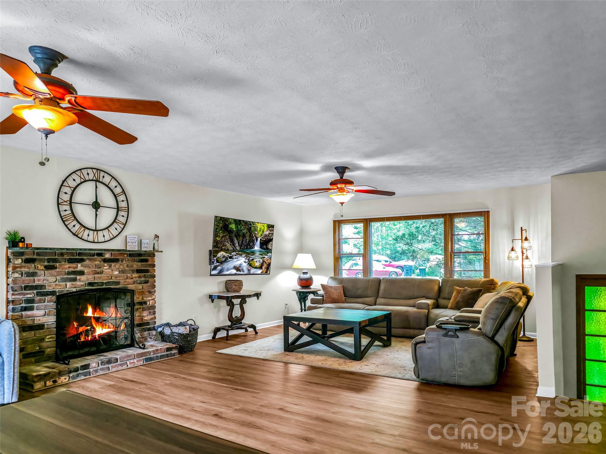 122 W Sweetbriar Lane — Etowah