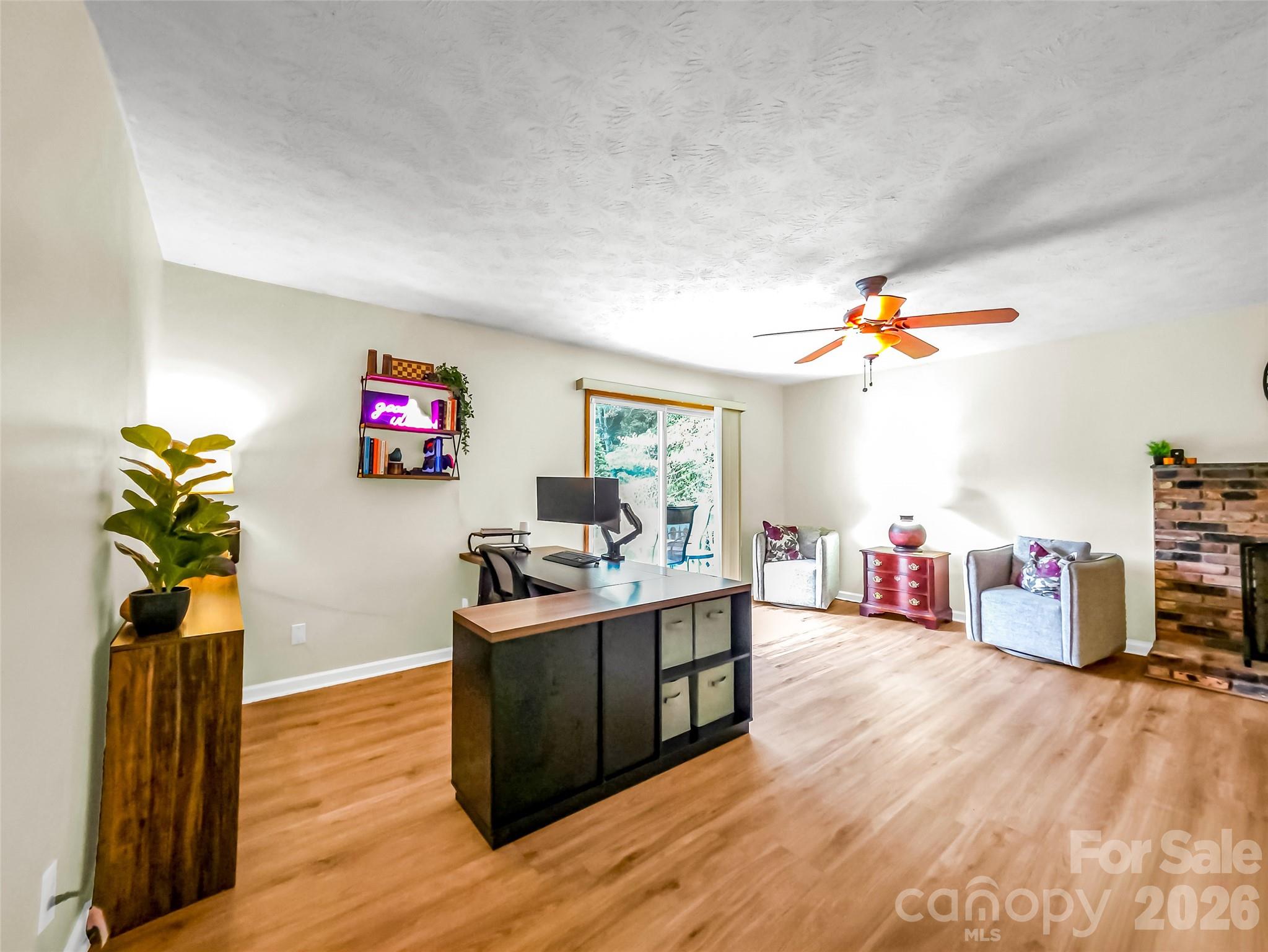 122 W Sweetbriar Lane — Etowah