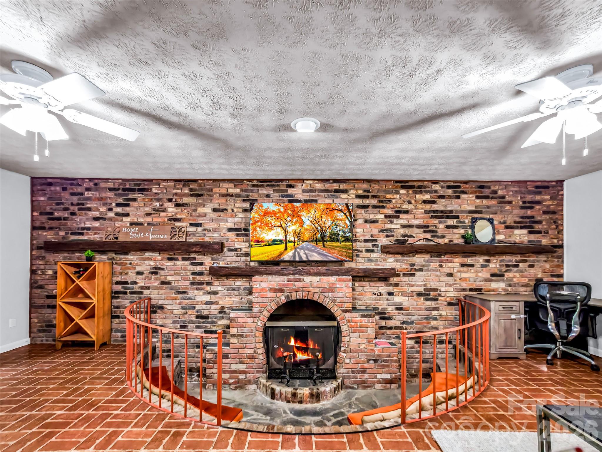 122 W Sweetbriar Lane — Etowah