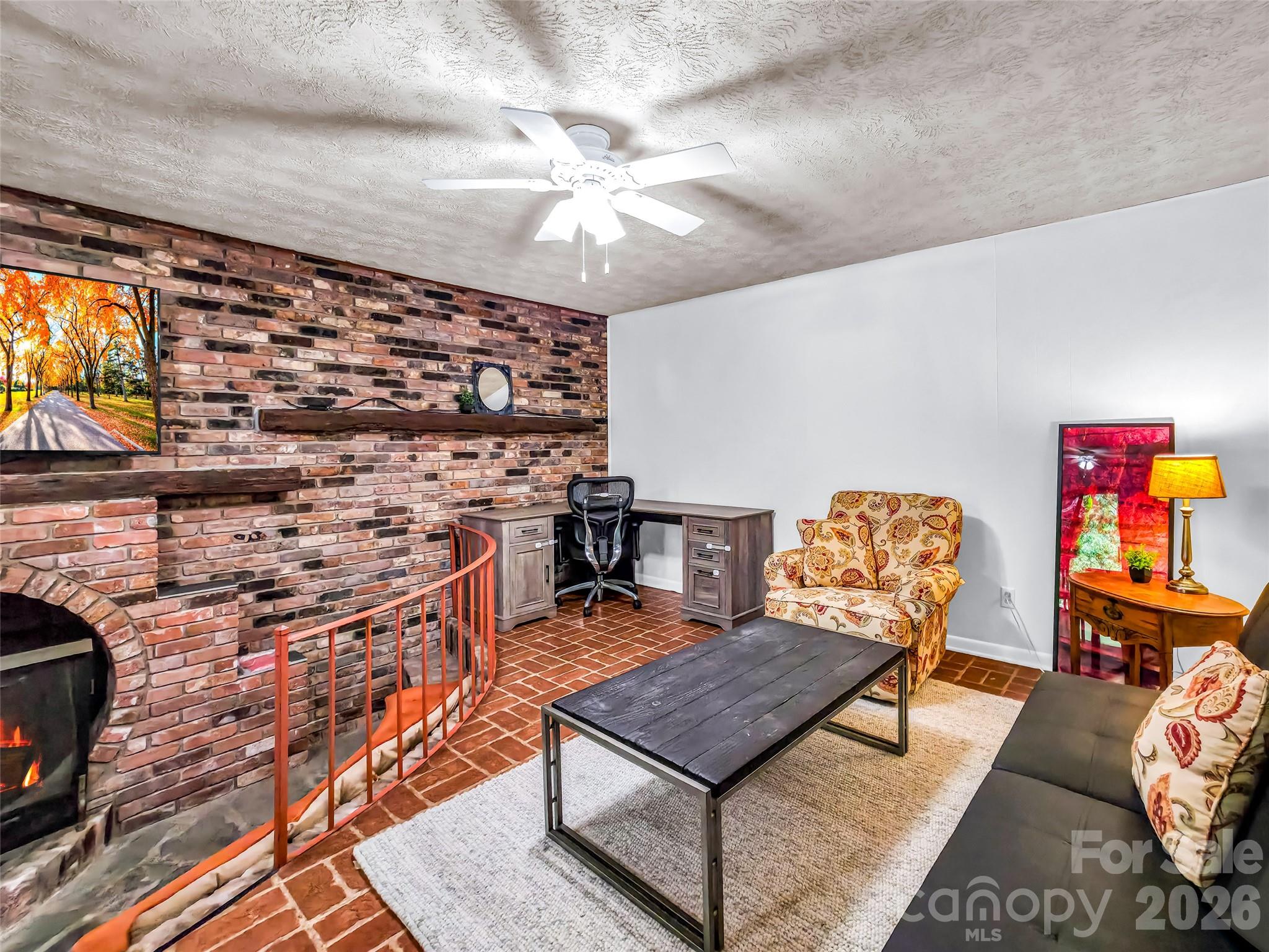 122 W Sweetbriar Lane — Etowah