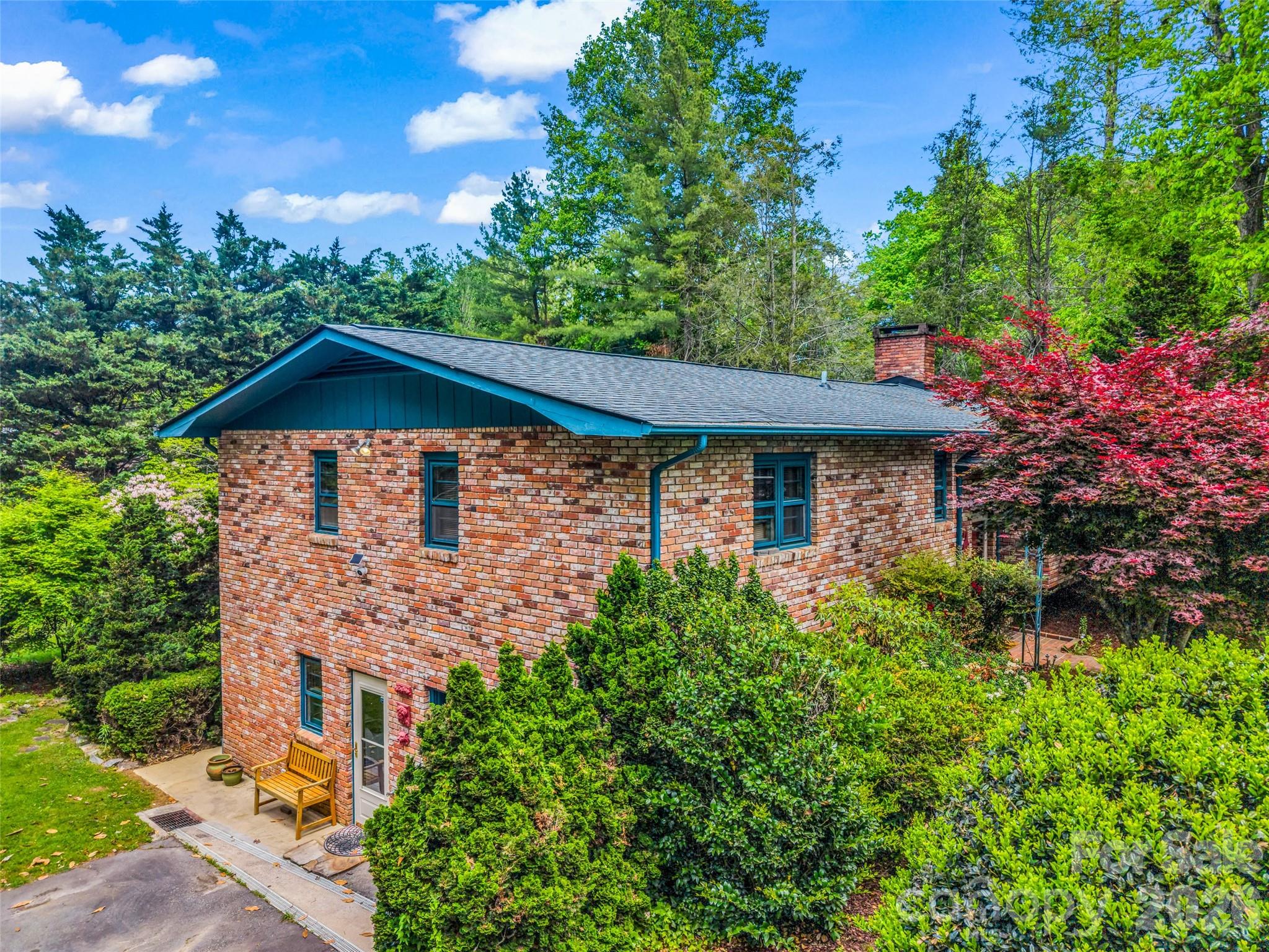 122 W Sweetbriar Lane — Etowah