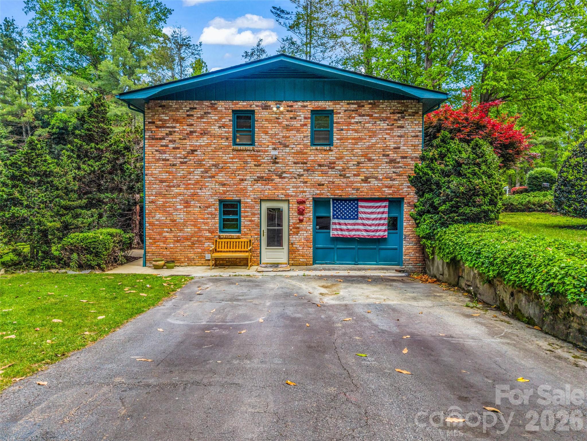122 W Sweetbriar Lane — Etowah