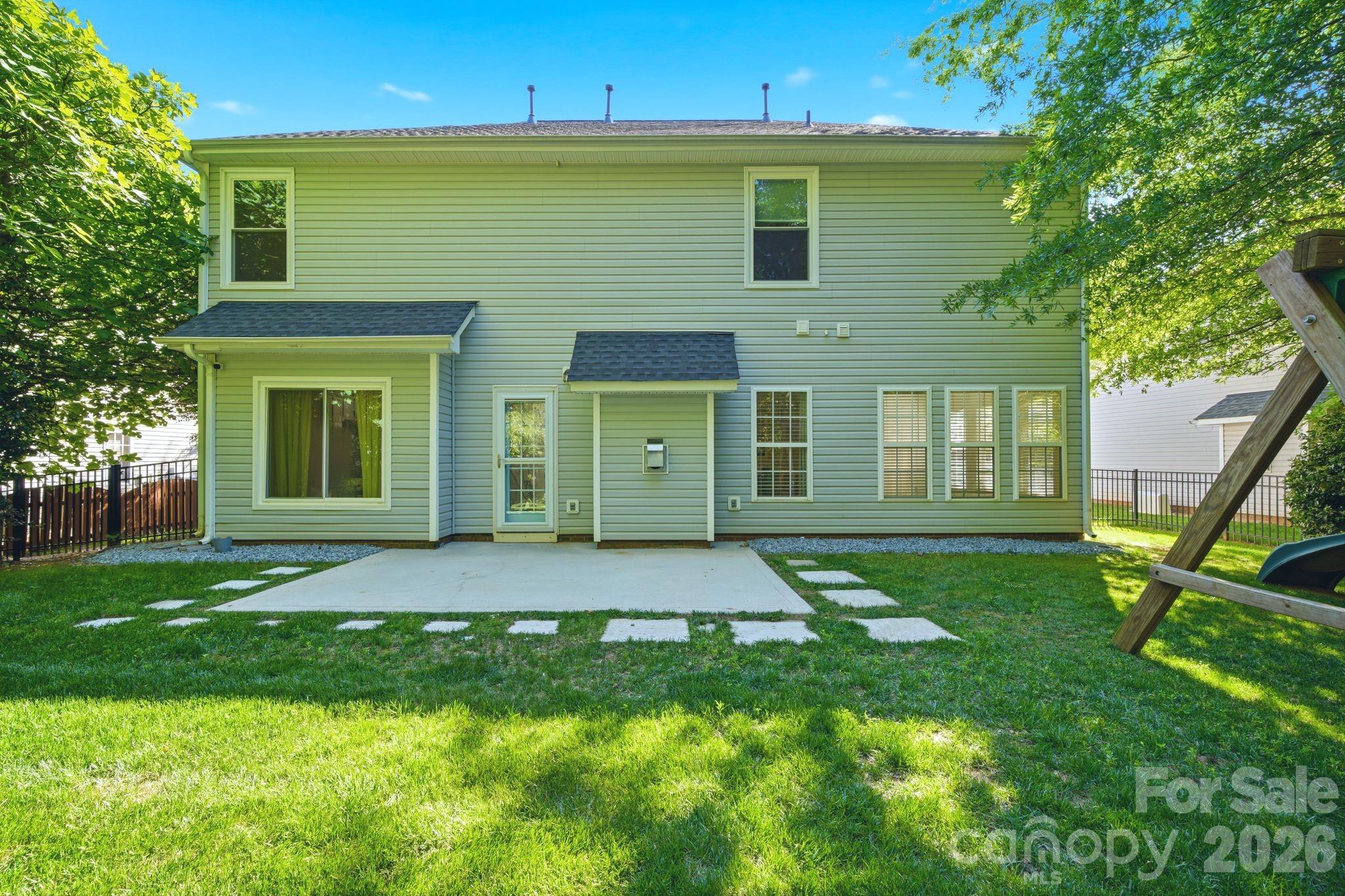 16214 Grafham Circle — Huntersville