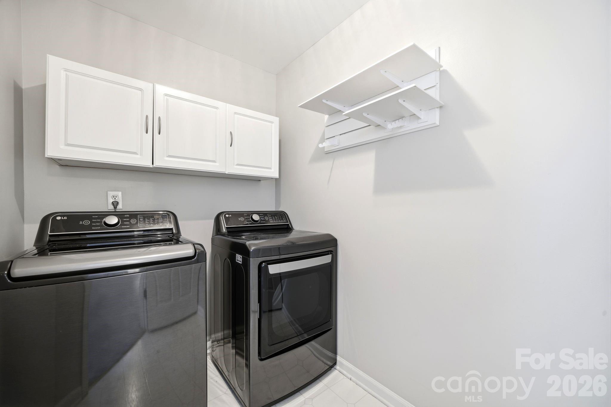 16214 Grafham Circle — Huntersville