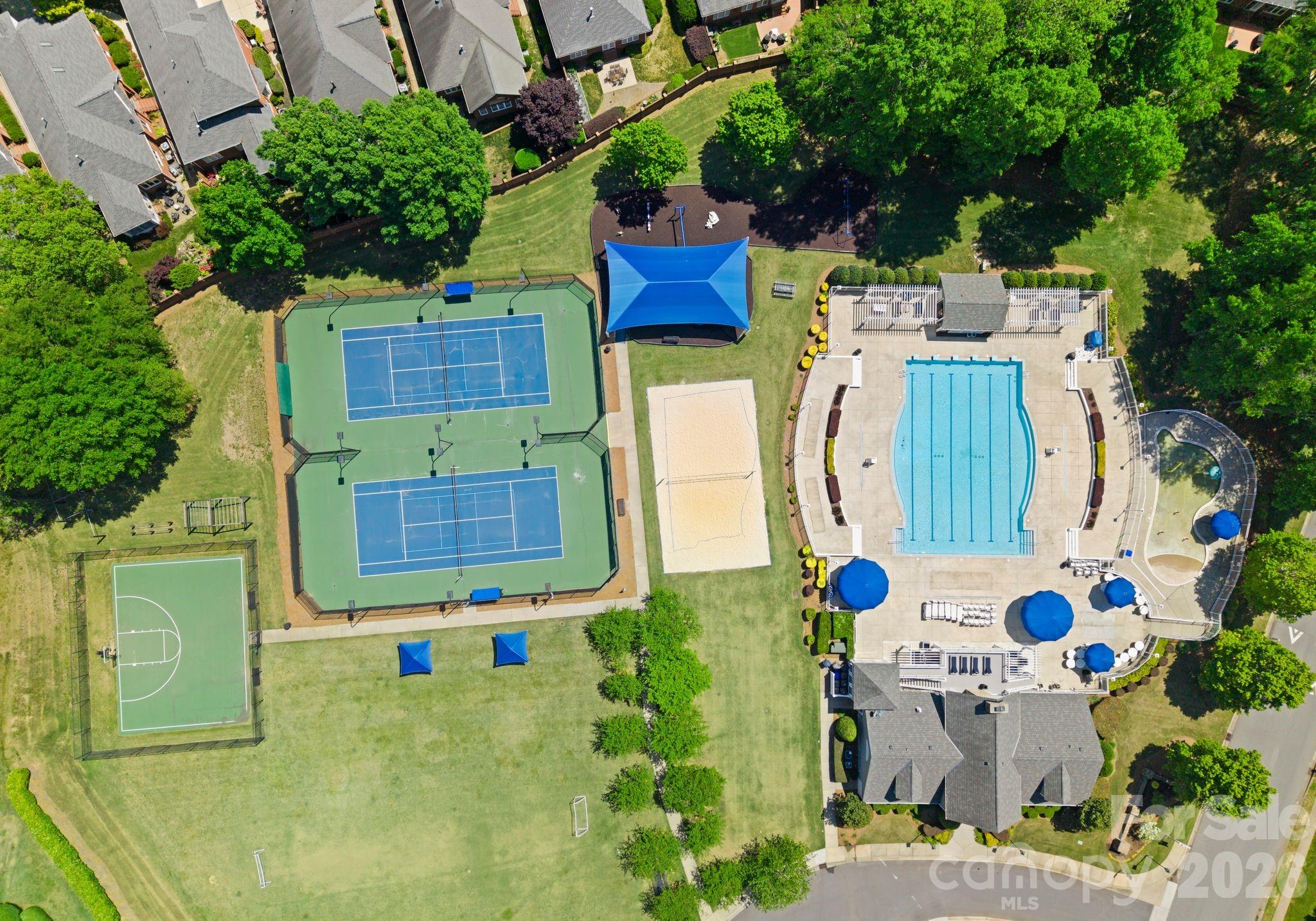 16214 Grafham Circle — Huntersville