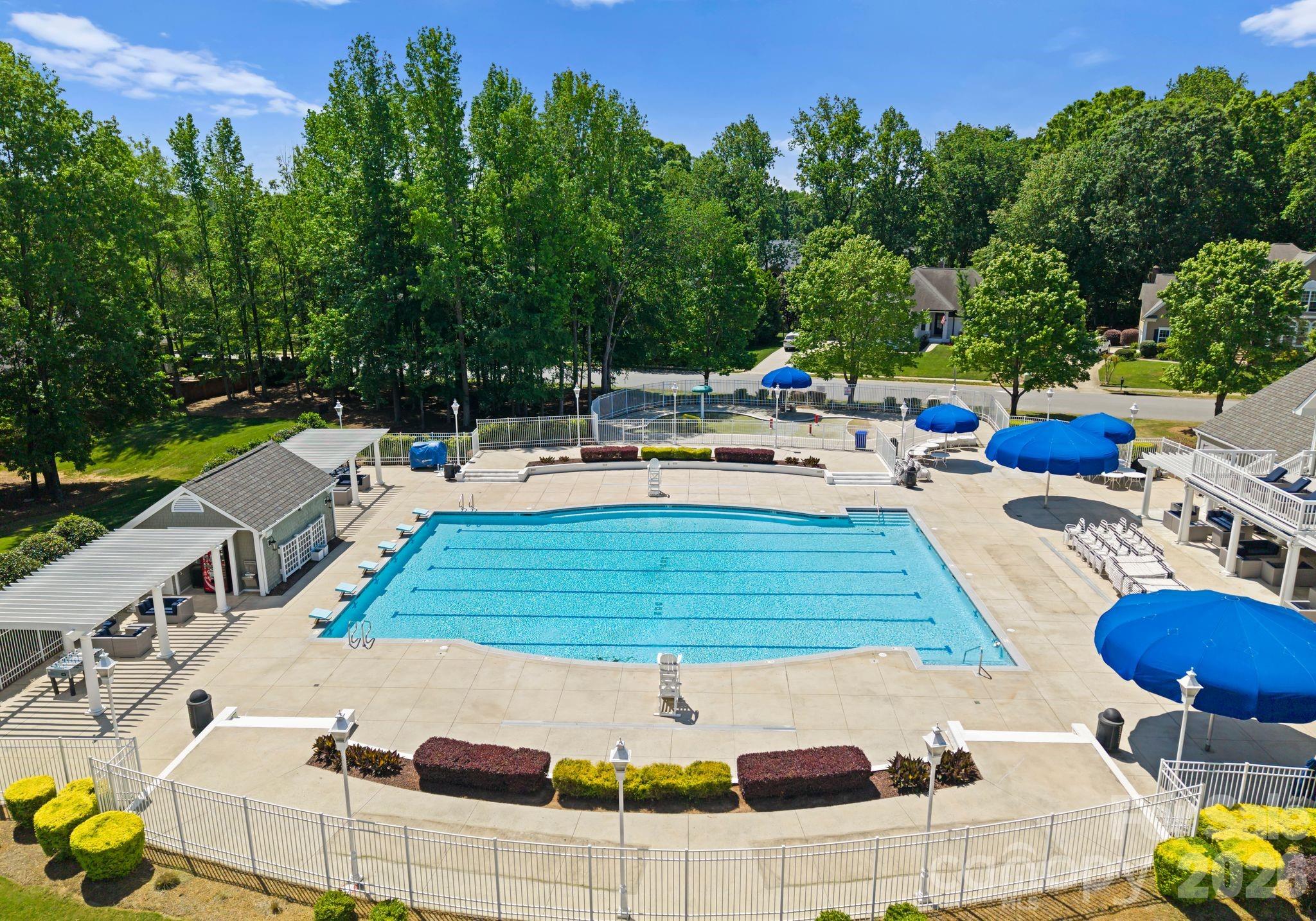 16214 Grafham Circle — Huntersville