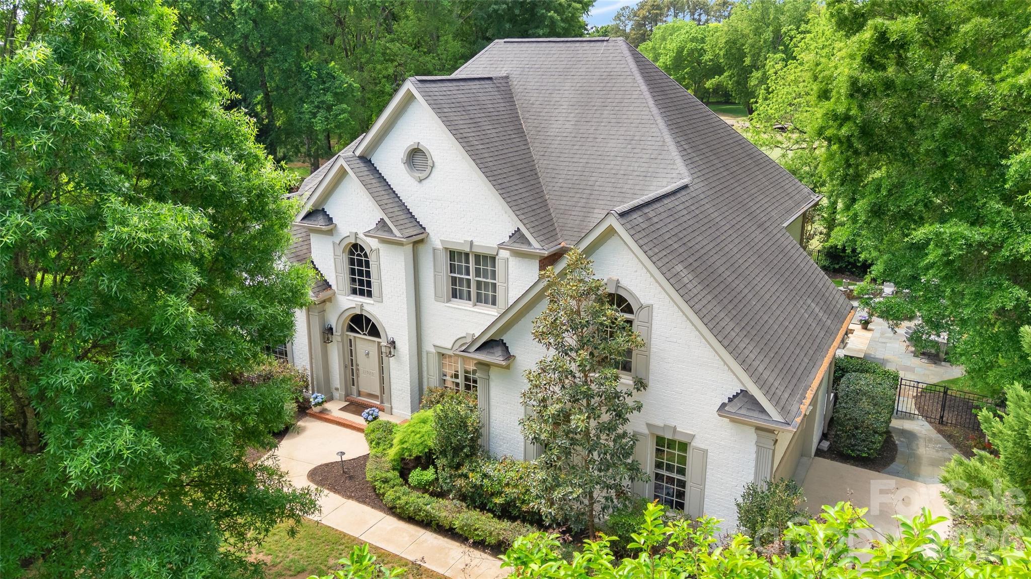 11920 Three Vistas Court — Charlotte
