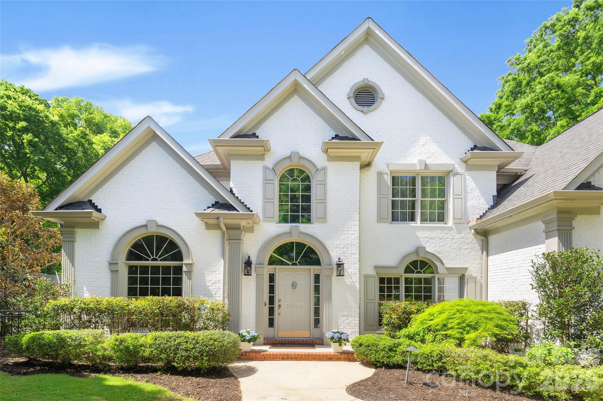 11920 Three Vistas Court — Charlotte