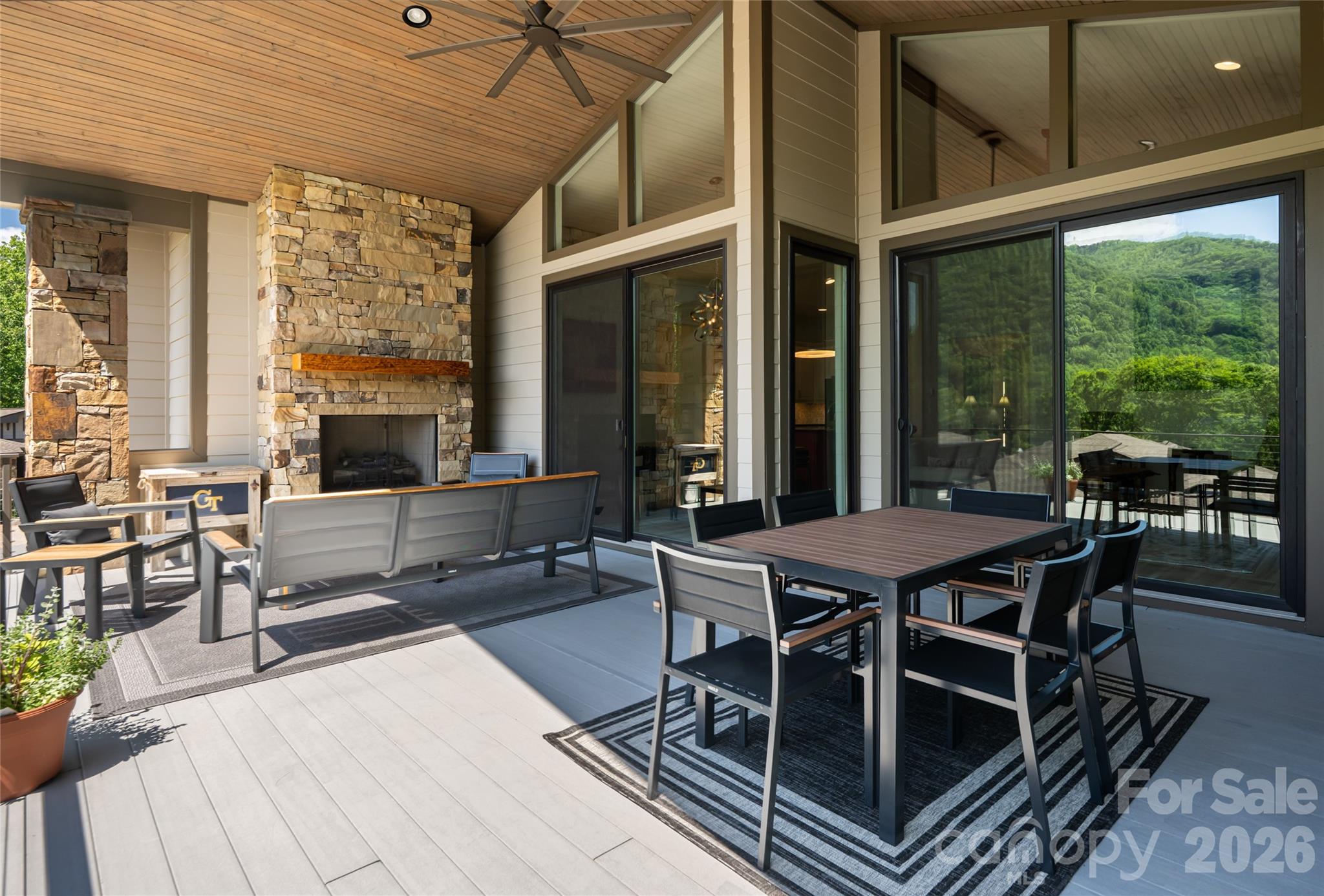 110 Plateau Drive — Maggie Valley