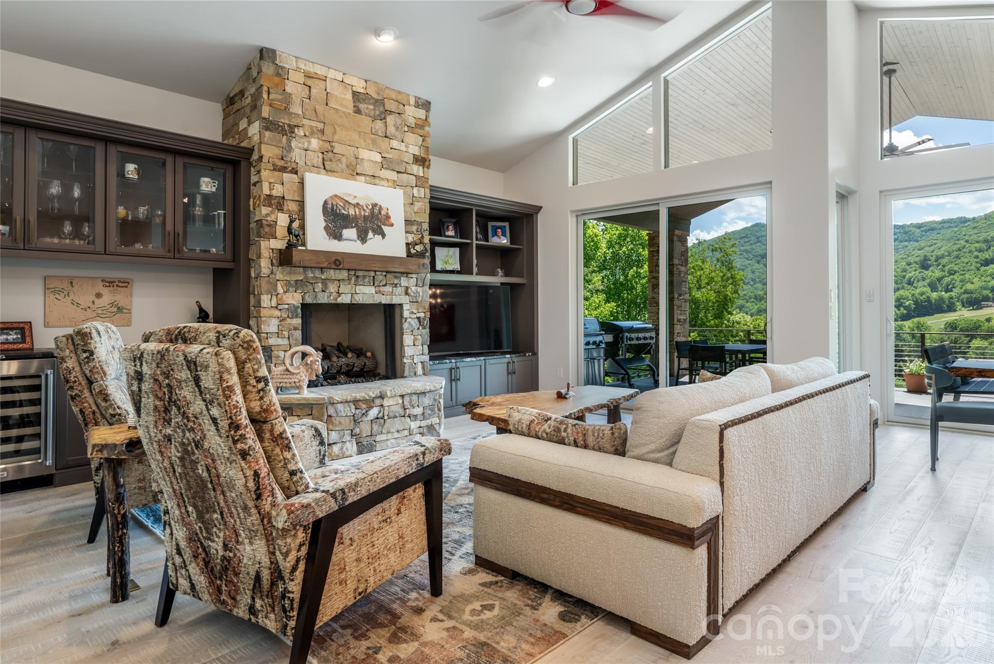 110 Plateau Drive — Maggie Valley