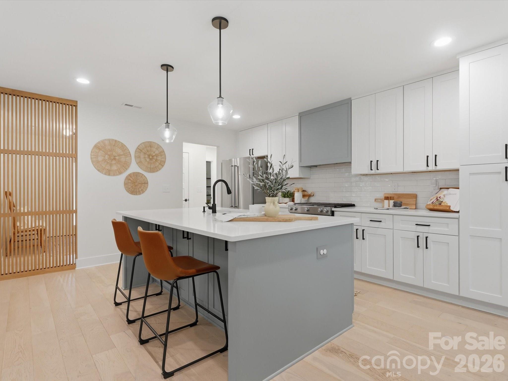 1611 E Barden Road — Charlotte
