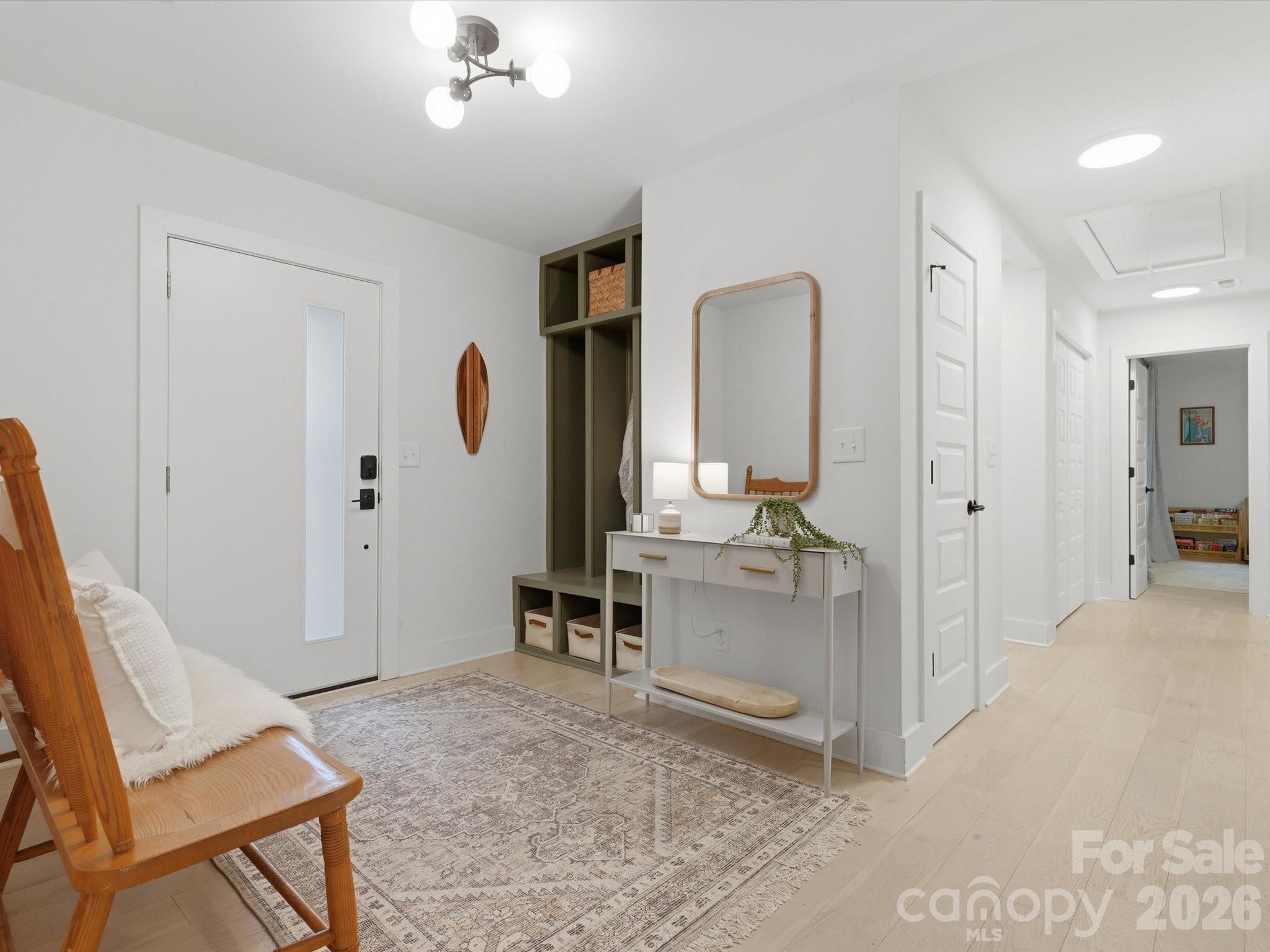 1611 E Barden Road — Charlotte