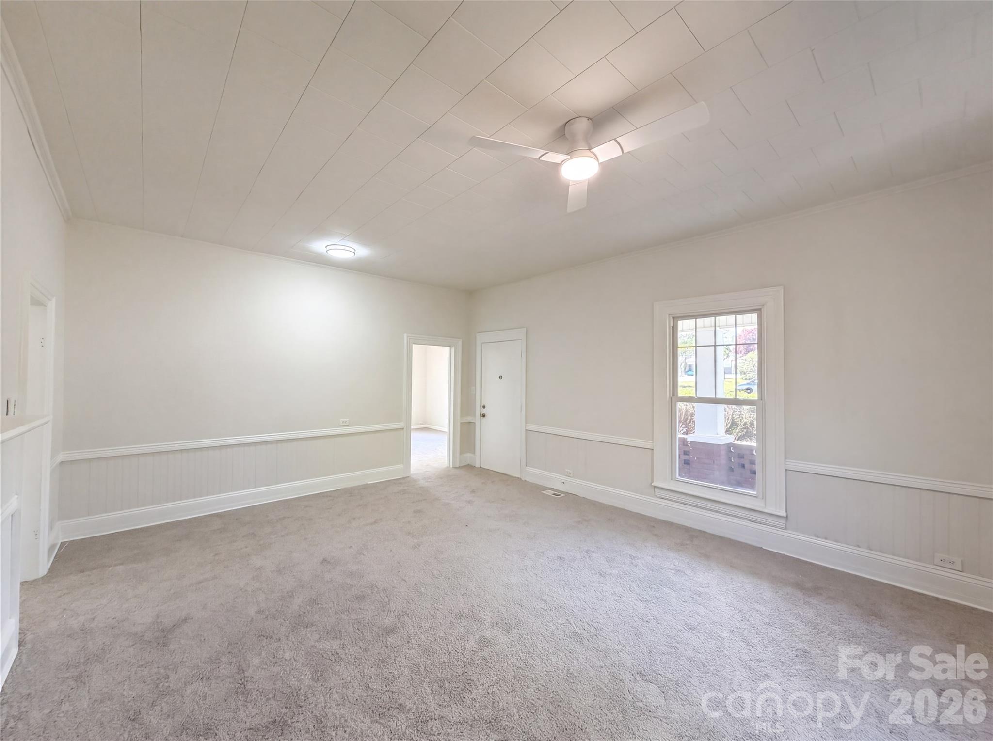 215 S Ferry Road — New London