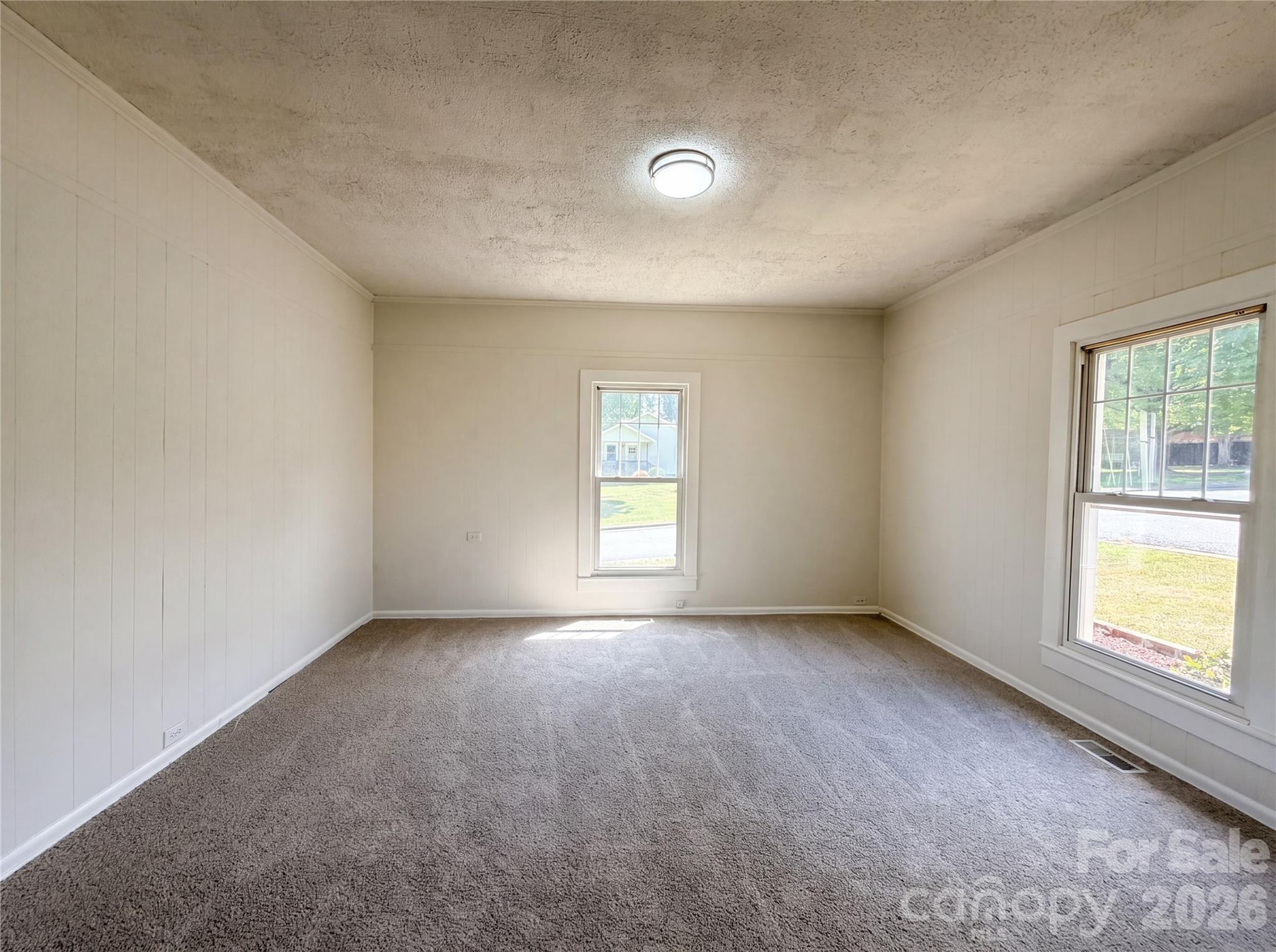215 S Ferry Road — New London