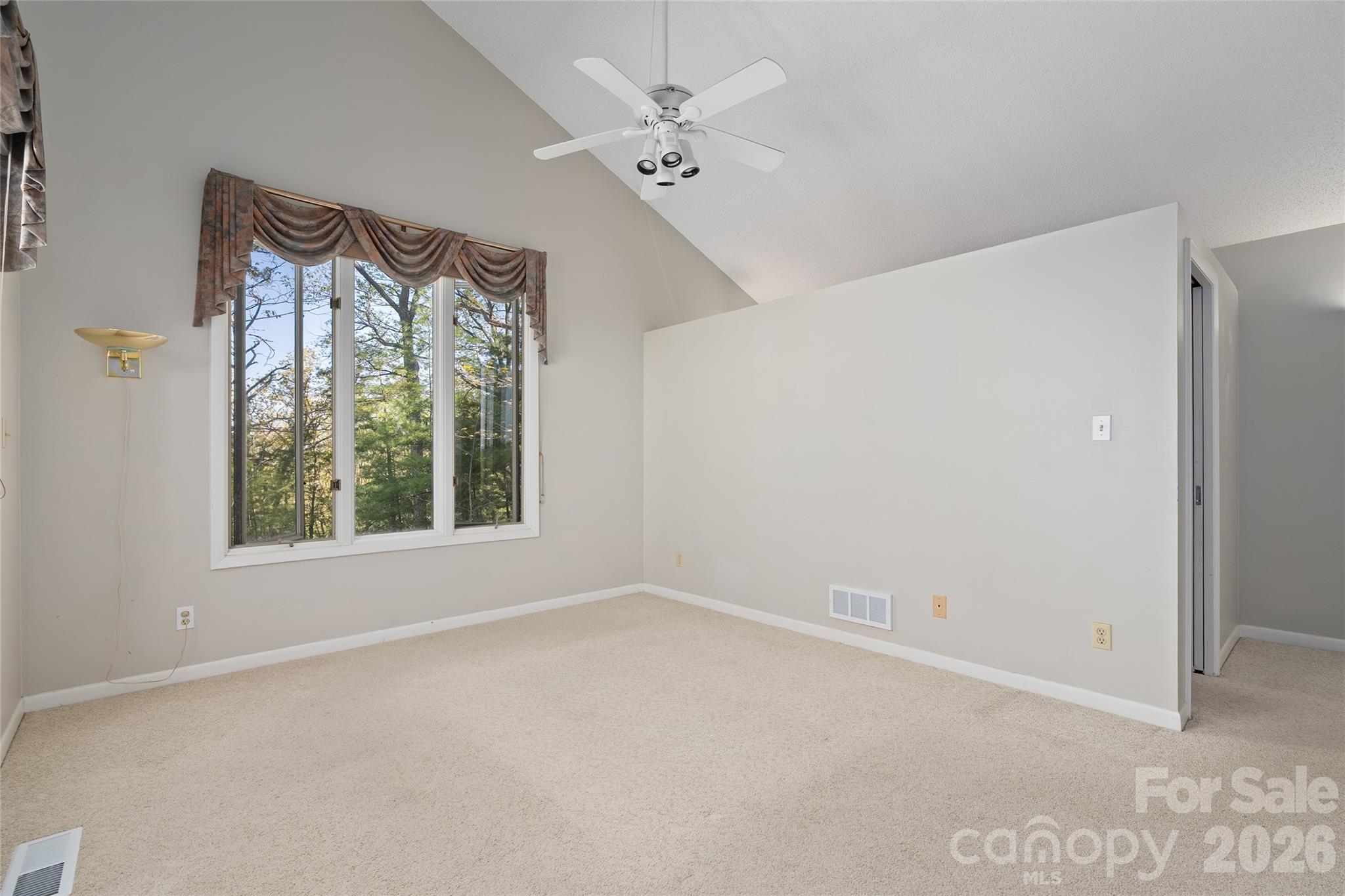 110 Crestwood Road — Asheville