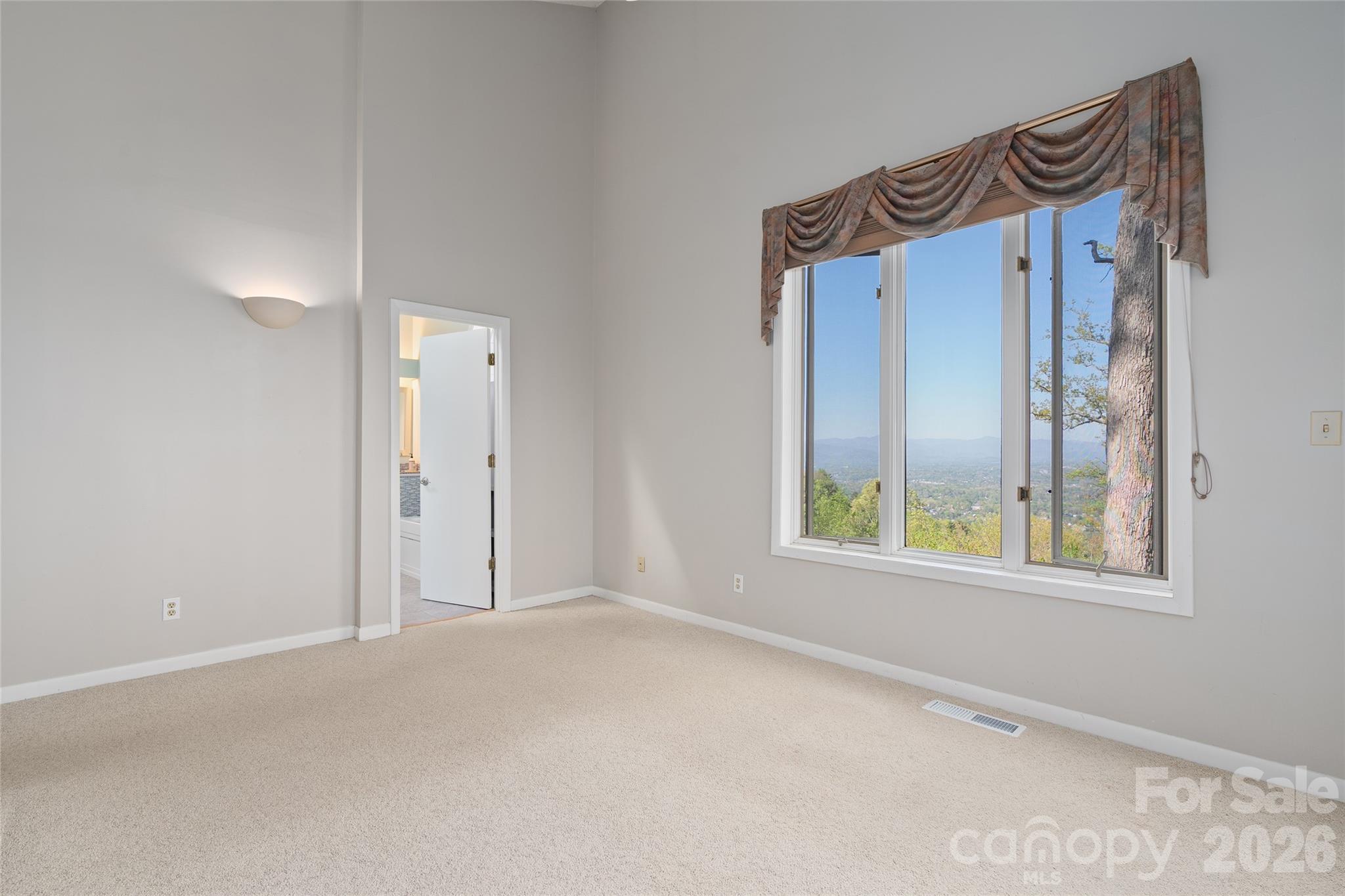 110 Crestwood Road — Asheville